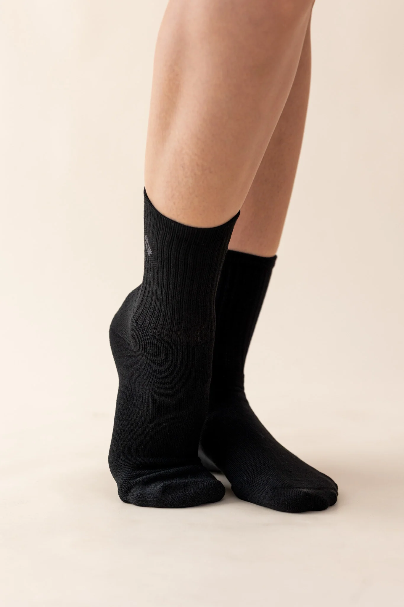 Adult Crew Socks in Midnight - Image 4