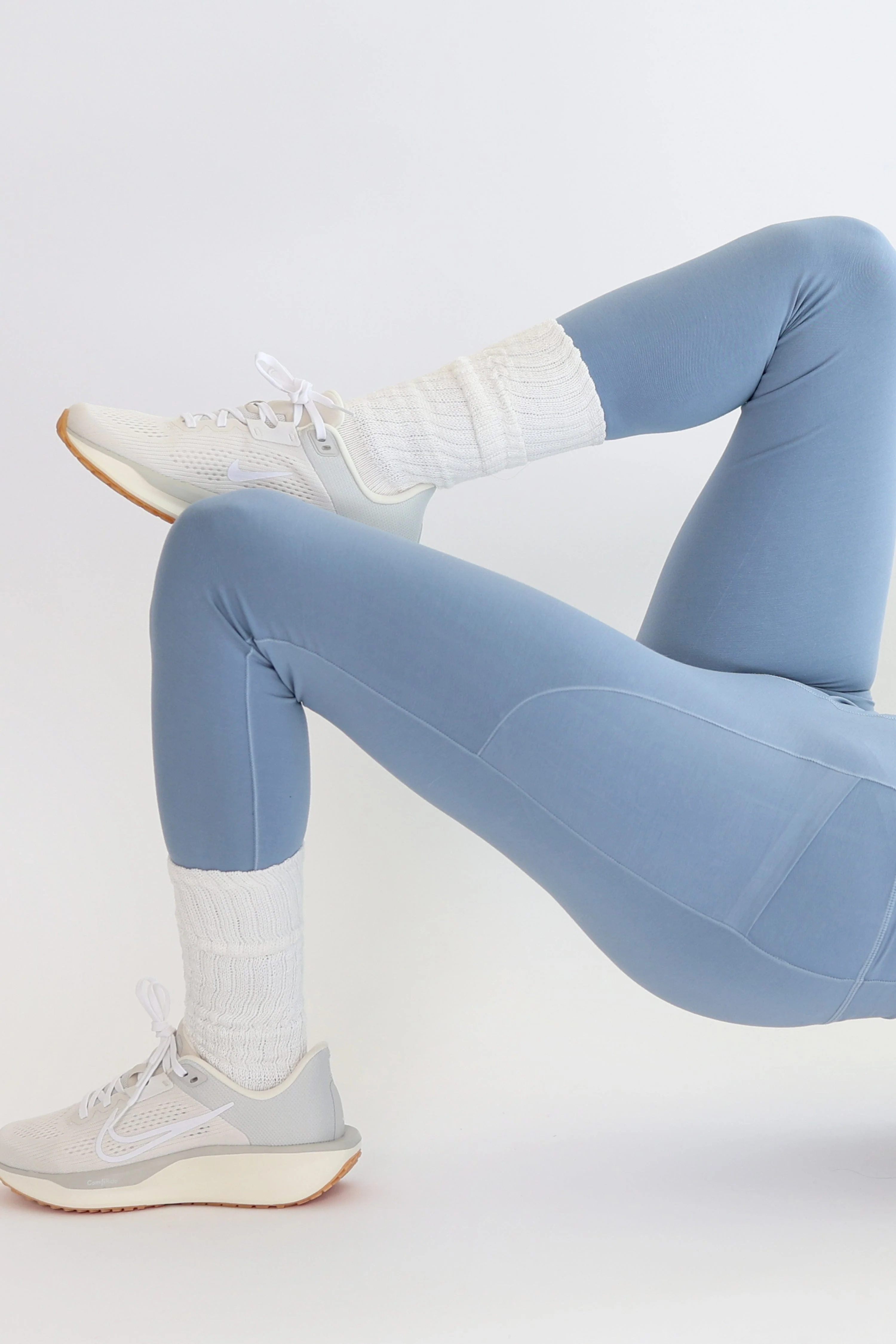 Bamboo Flex Women’s Leggings in Slate - Image 4