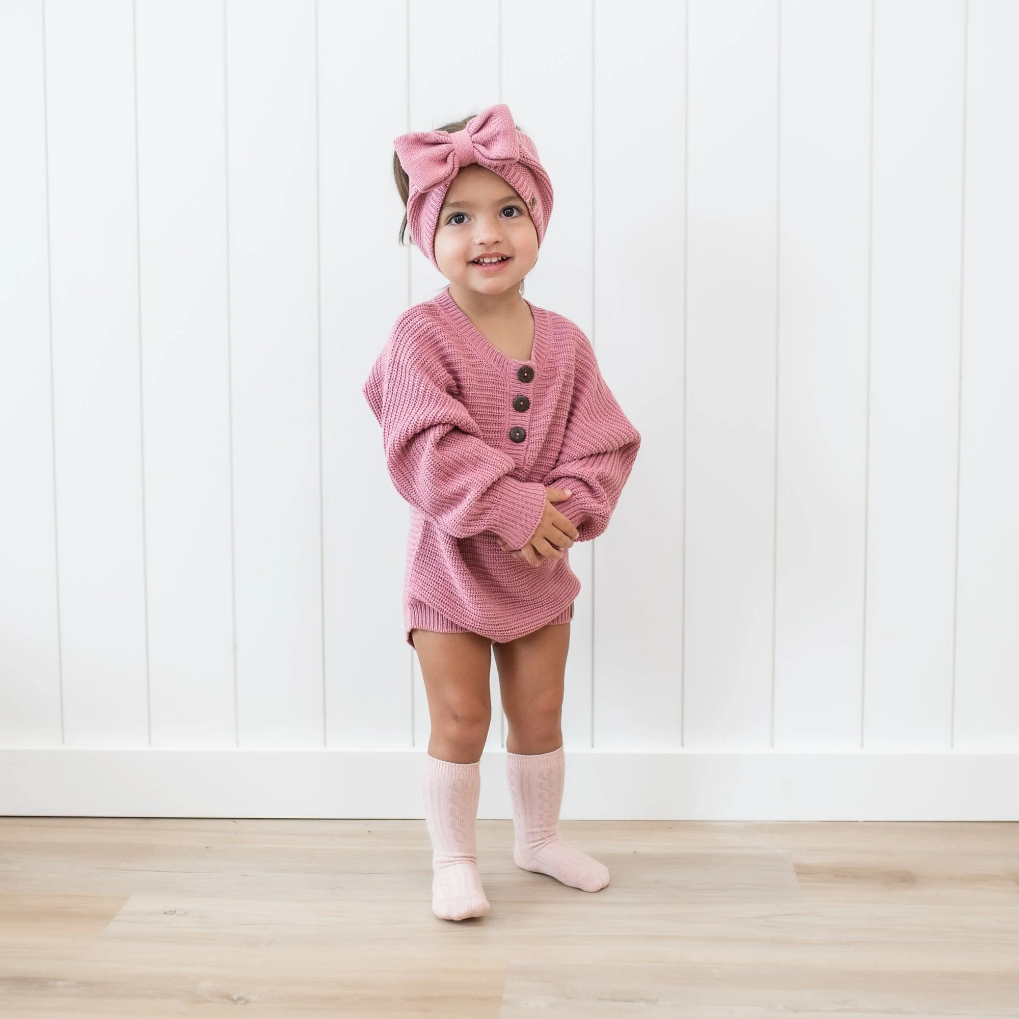 Chunky Knit Bow Headband in Apple Blossom - Image 4