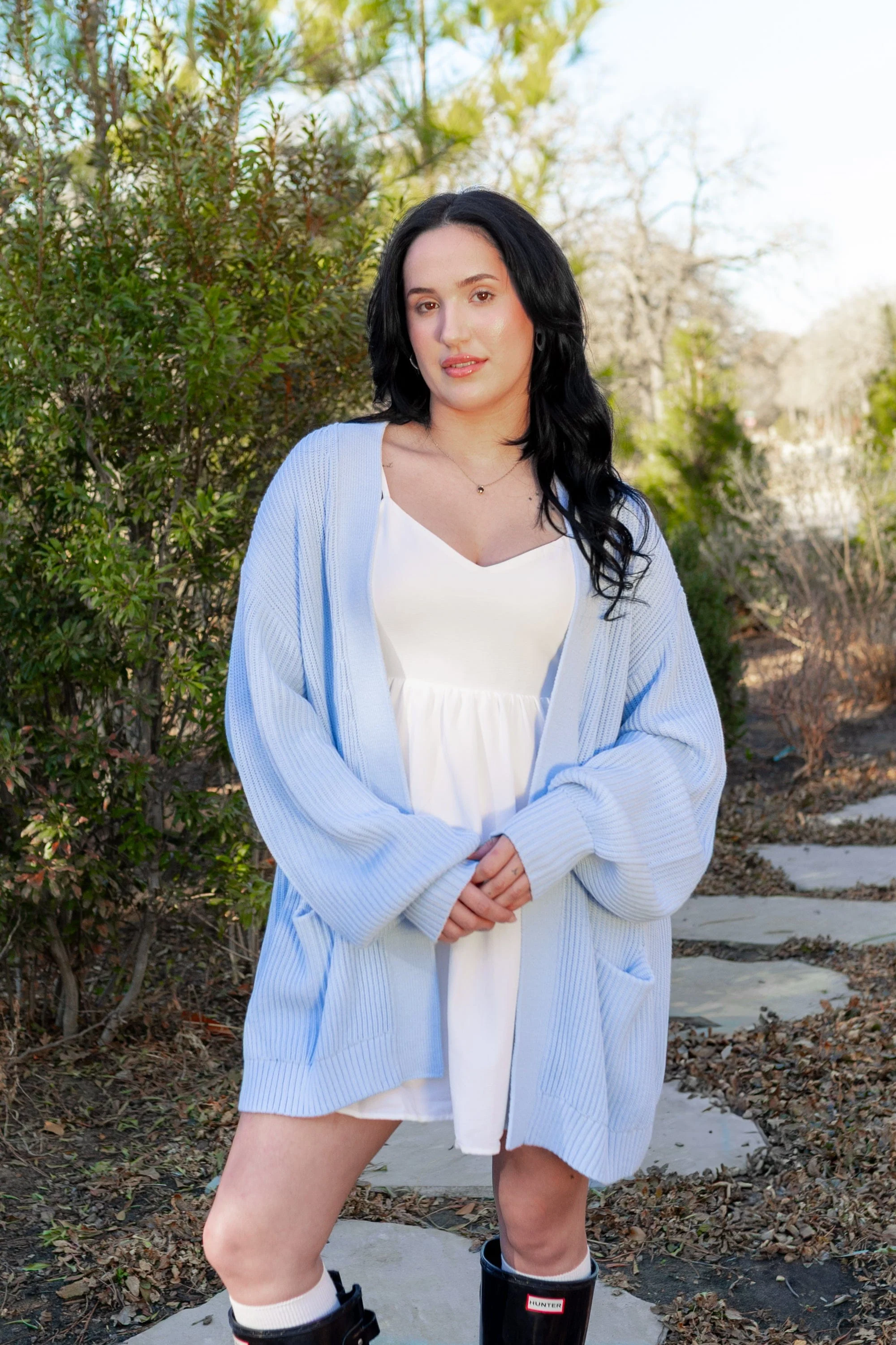 Chunky Knit Women's Oversized Cardigan in Breeze - Image 4