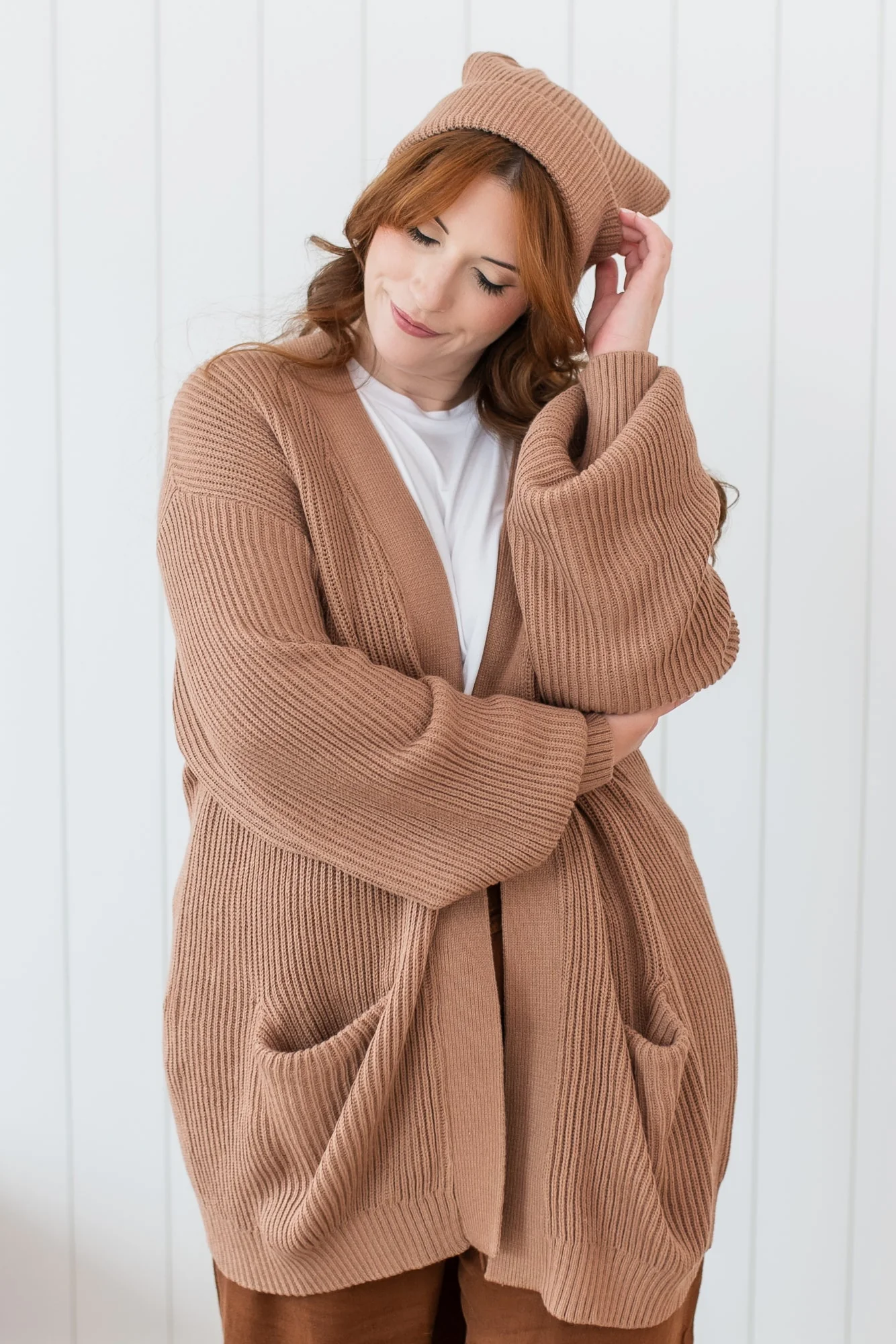 Chunky Knit Women's Oversized Cardigan in Latte - Image 3