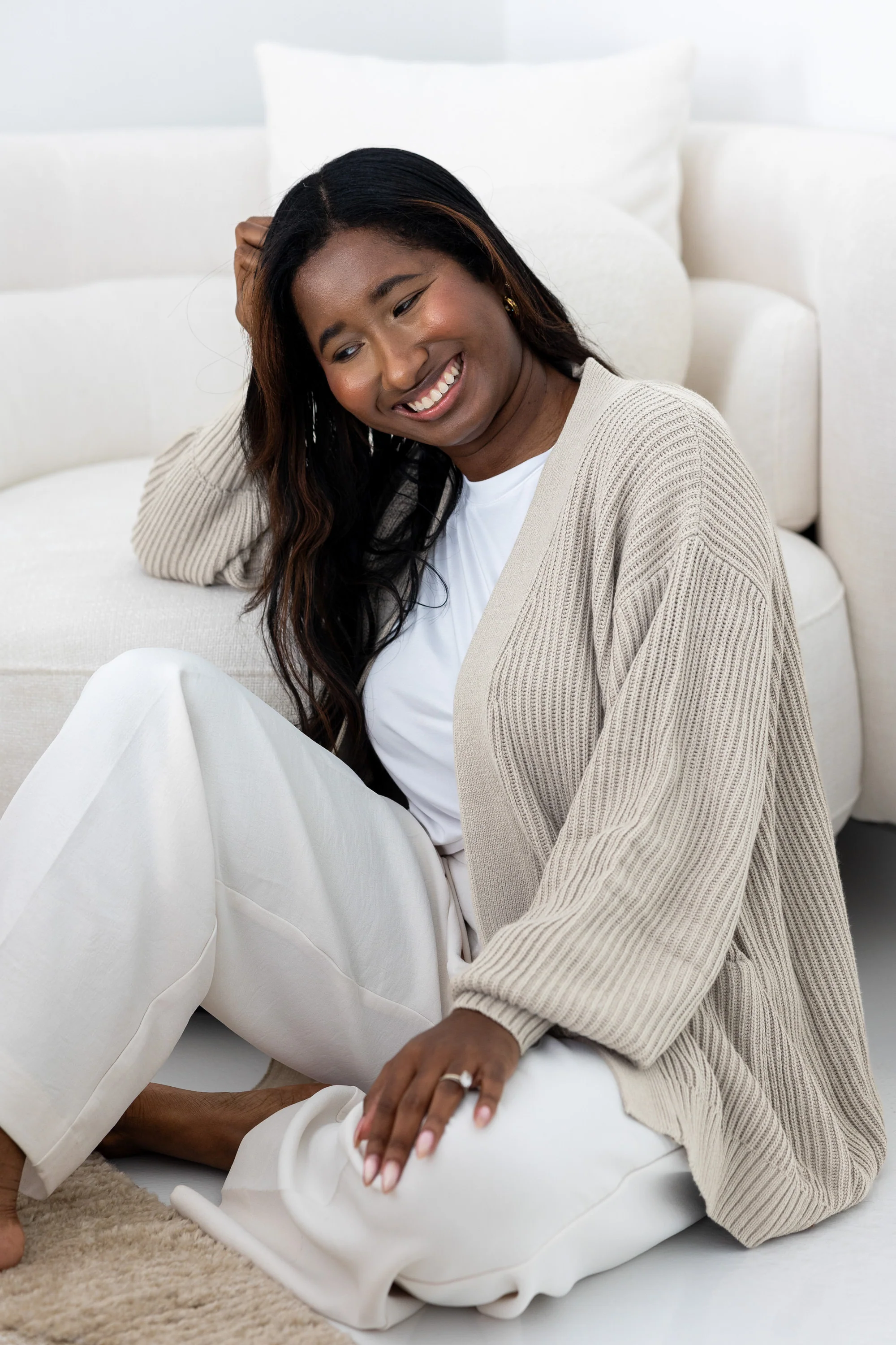 Chunky Knit Women's Oversized Cardigan in Oat - Image 3