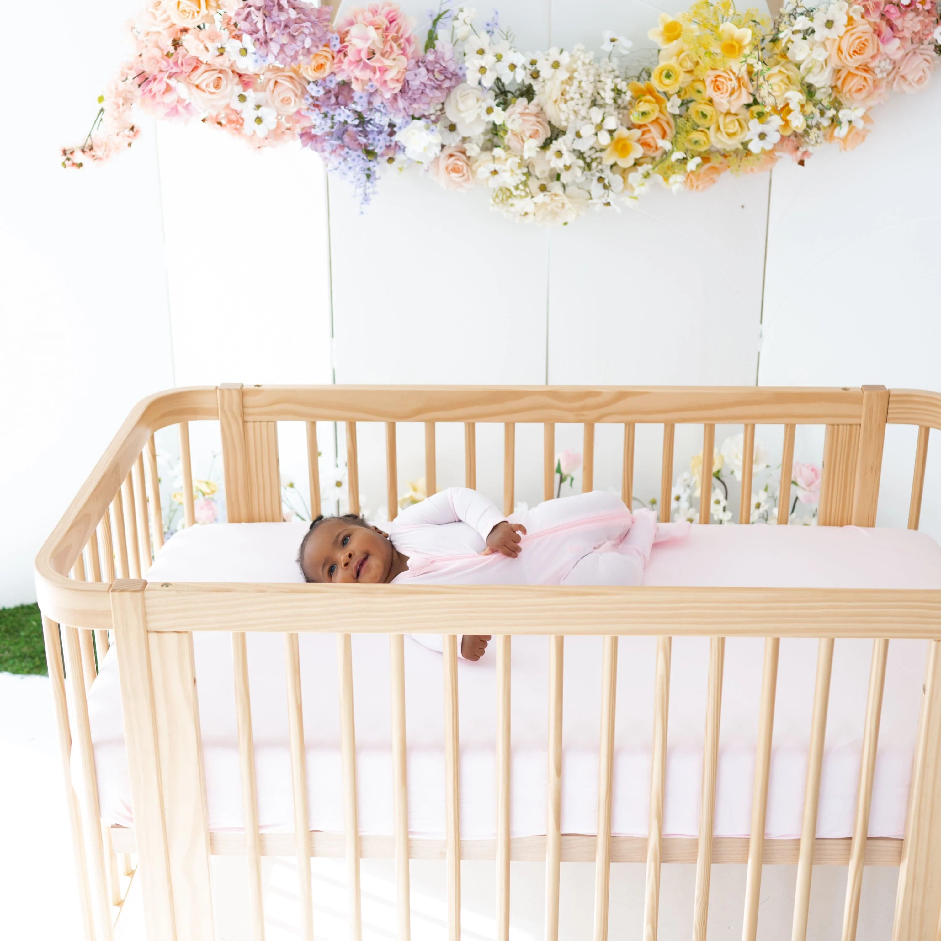 Crib Sheet in Sakura - Image 2