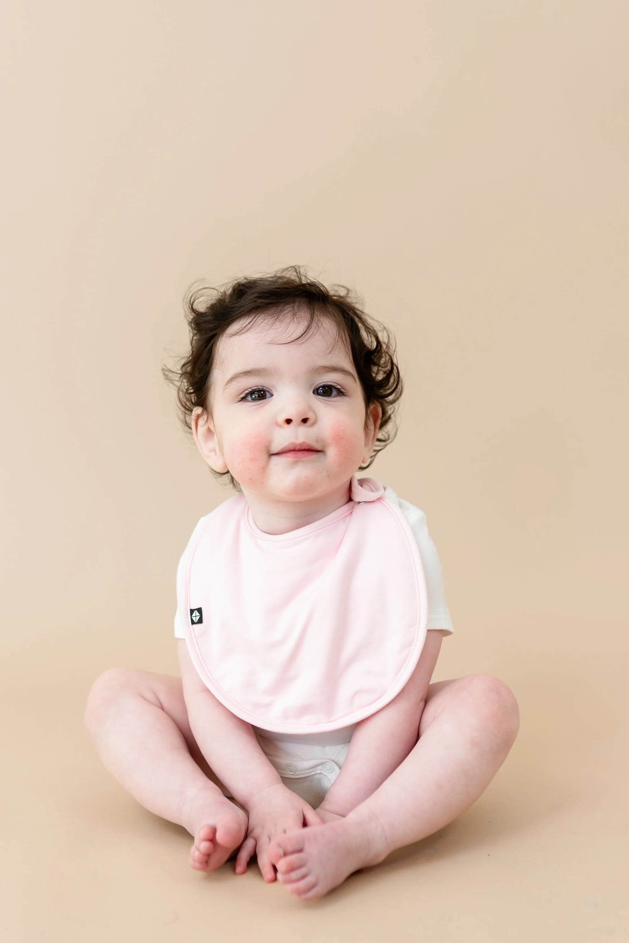 Cushy Bib in Sakura - Image 3