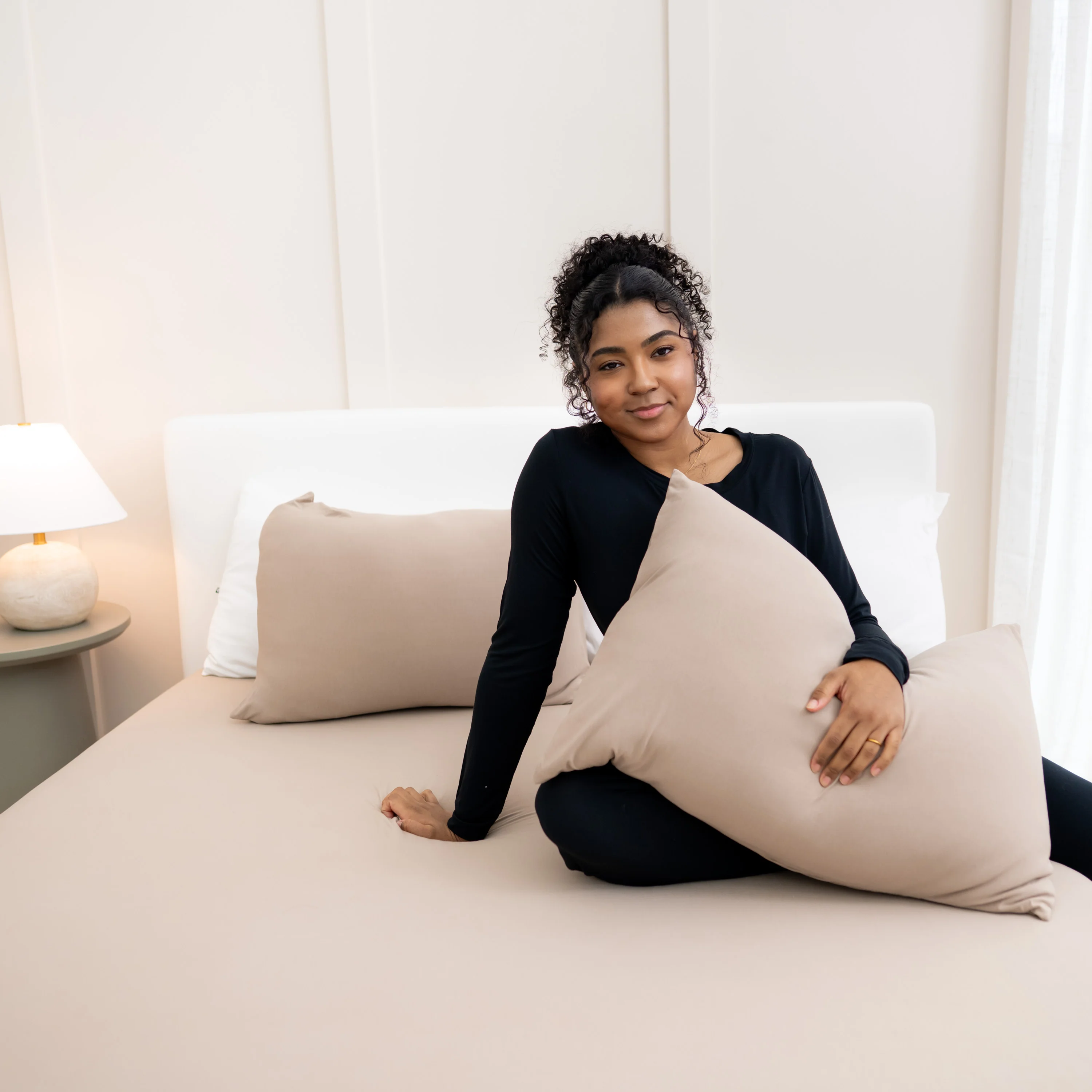 Fitted Sheet with Pillowcases in Almond - Image 2