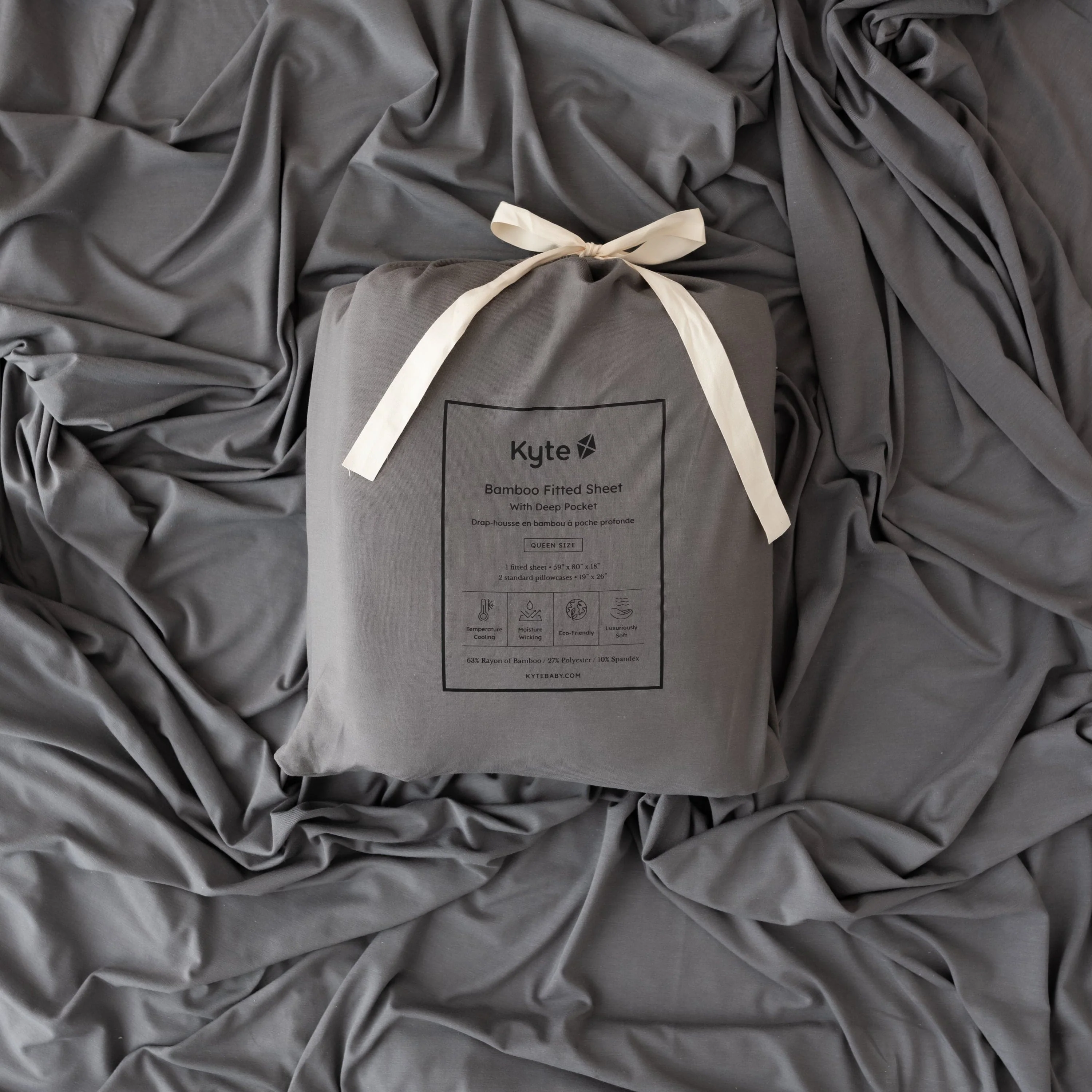 Fitted Sheet with Pillowcases in Charcoal - Image 2