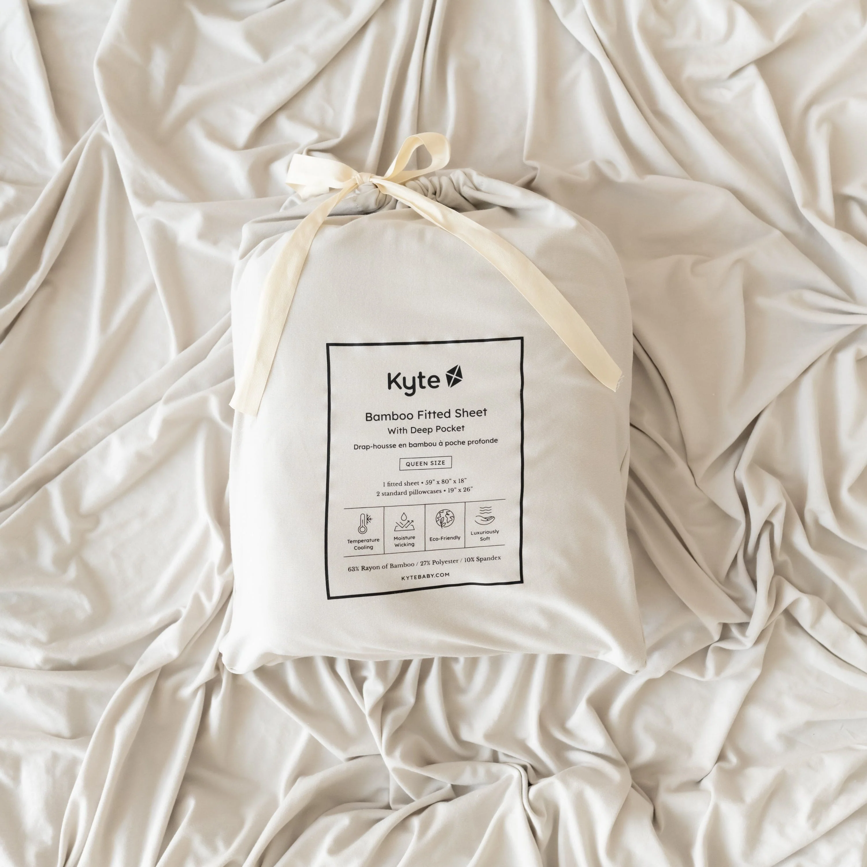 Fitted Sheet with Pillowcases in Oat - Image 2