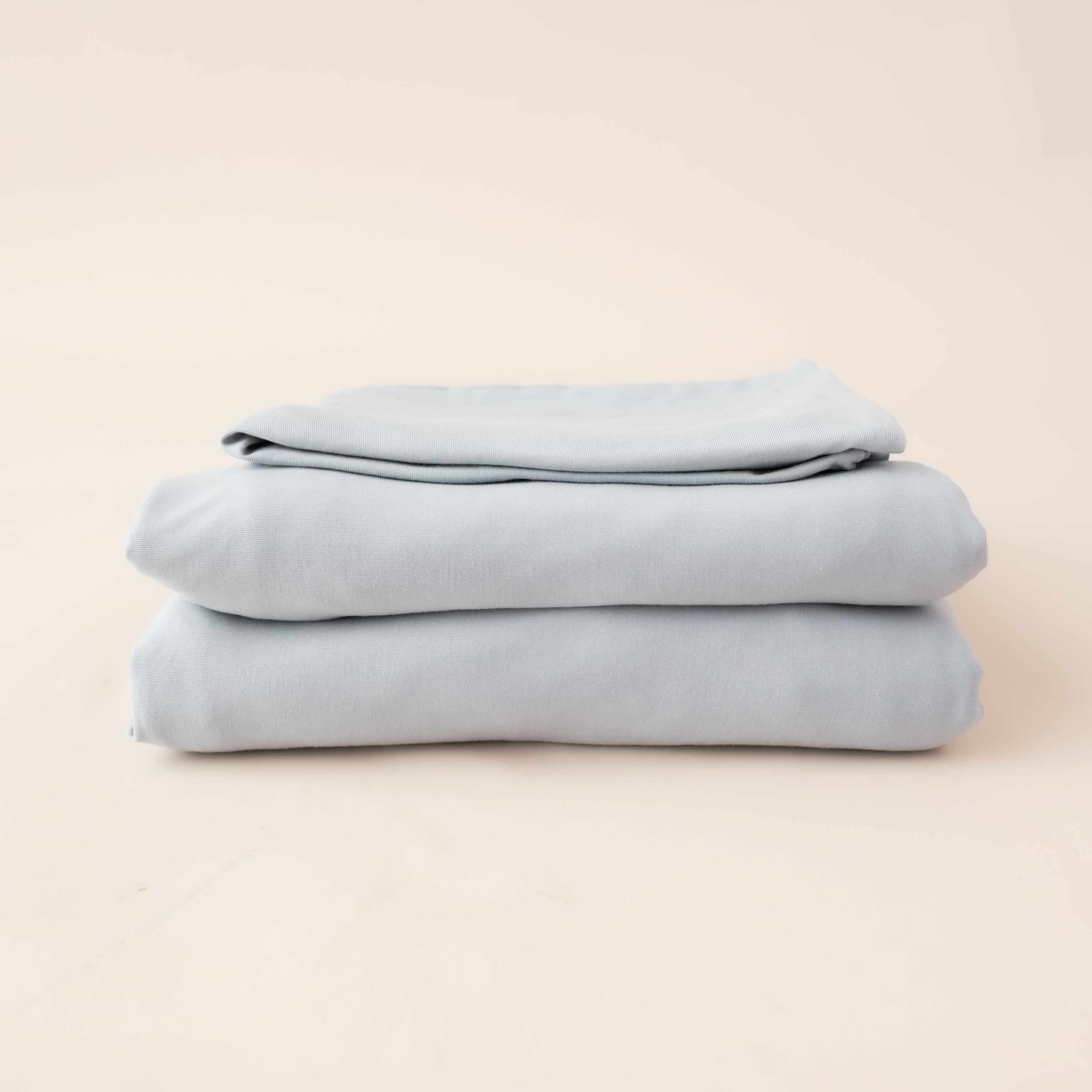 Fitted Sheet with Pillowcases in Storm - Image 3