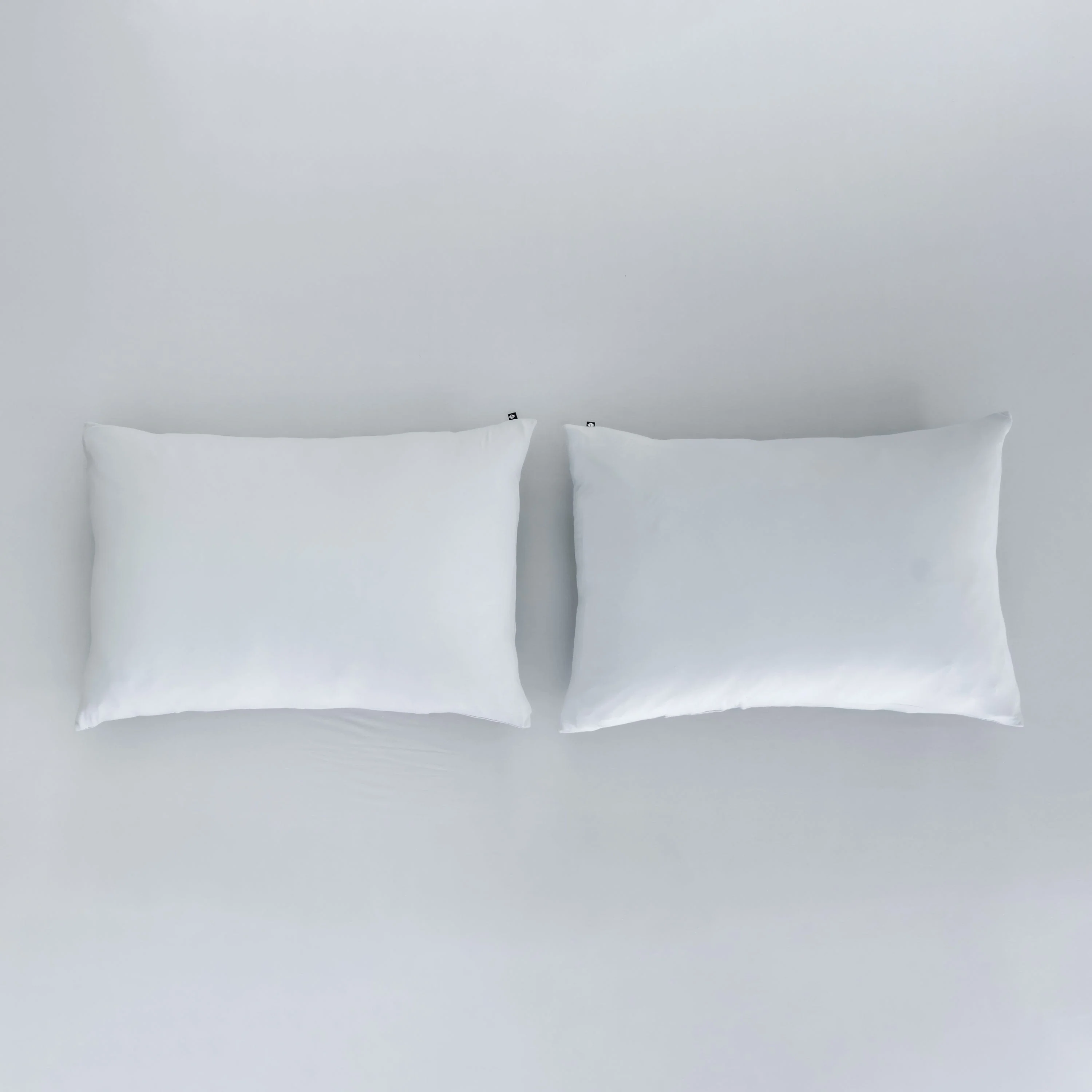 Fitted Sheet with Pillowcases in Storm - Image 5