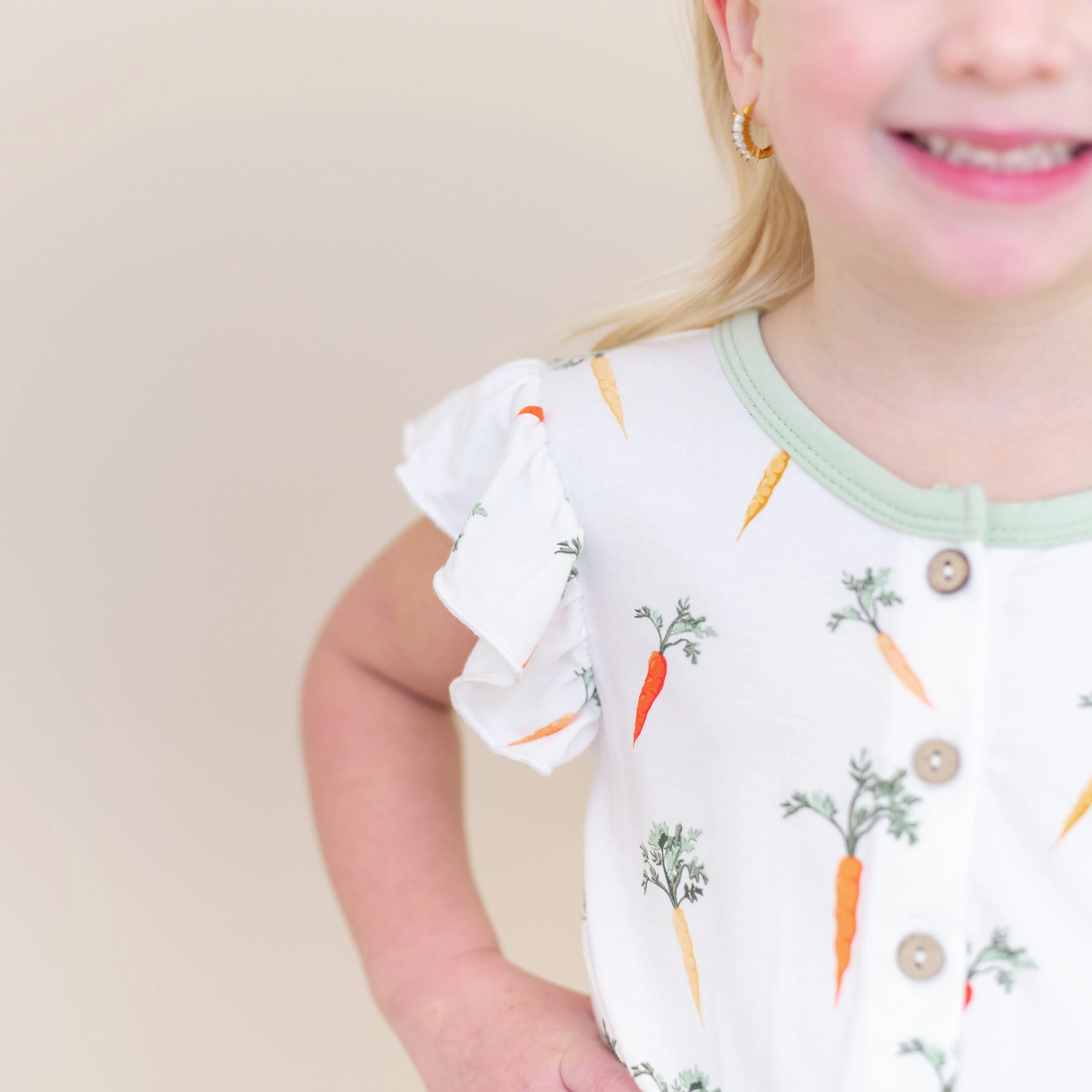 Flutter Sleeve Romper in Carrot - Image 3