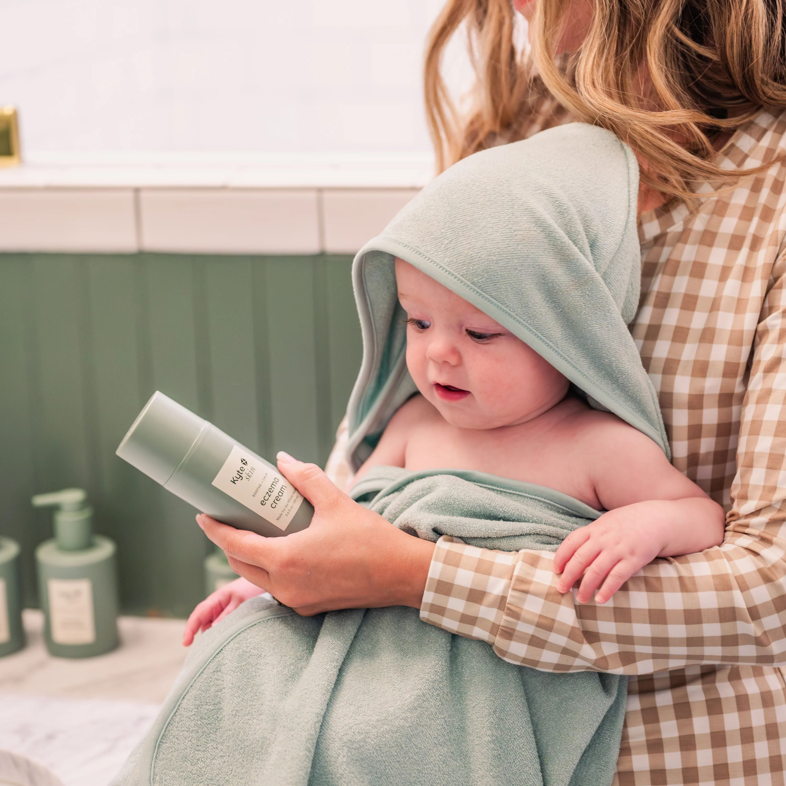 Hooded Bath Towel in Sage - Image 3