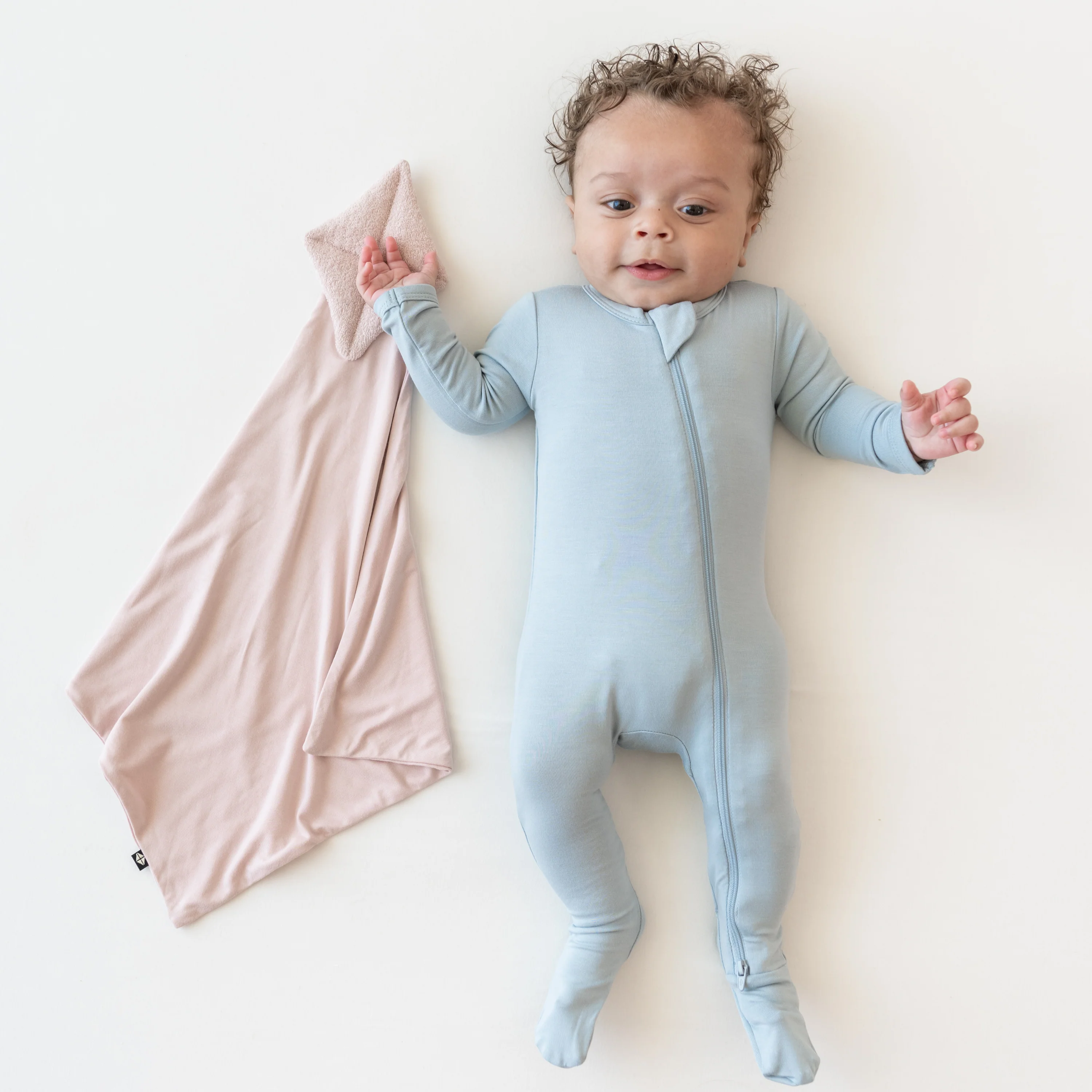 Kite Lovey in Blush - Image 3