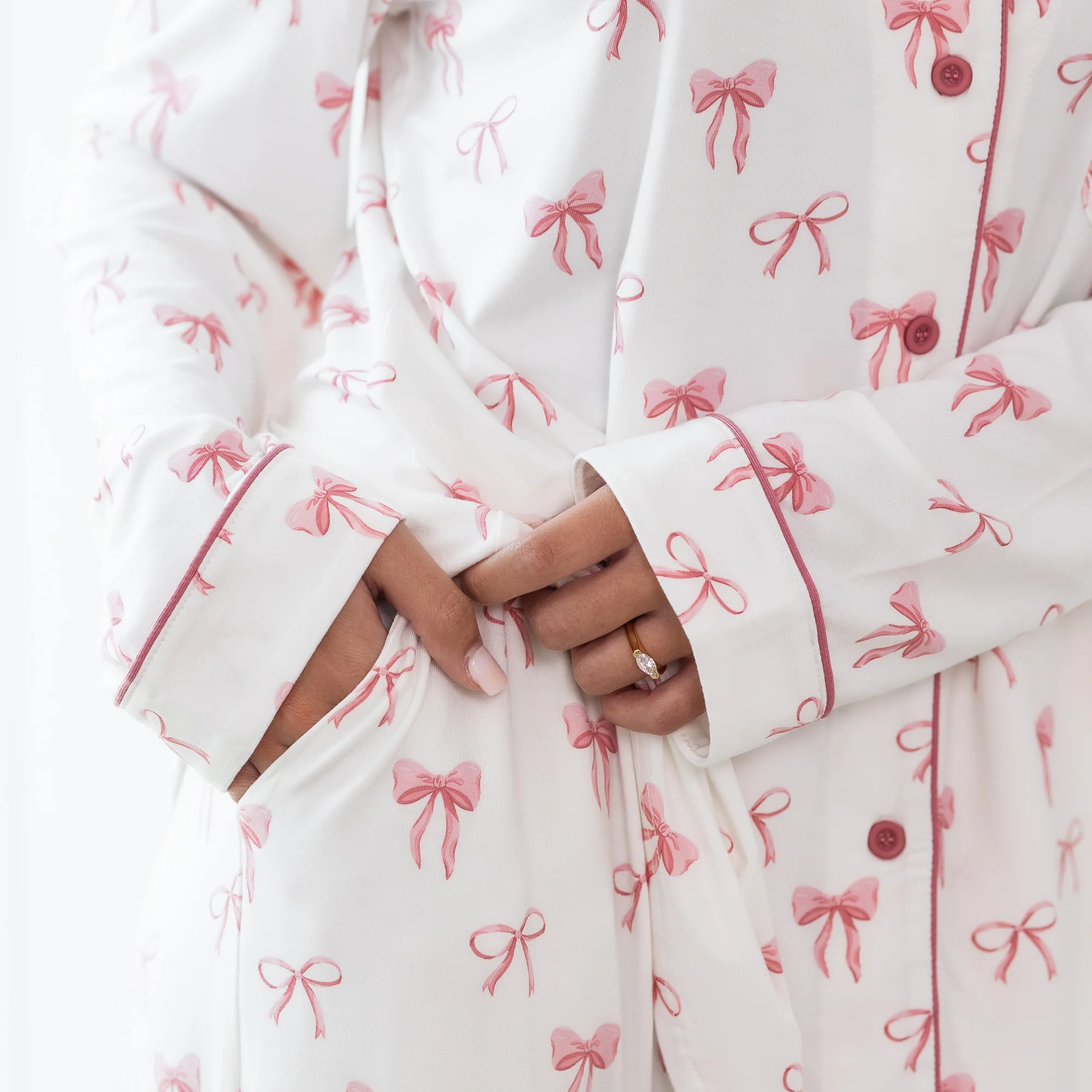 Long-Sleeved Women's Pajama Set in Bow - Image 3