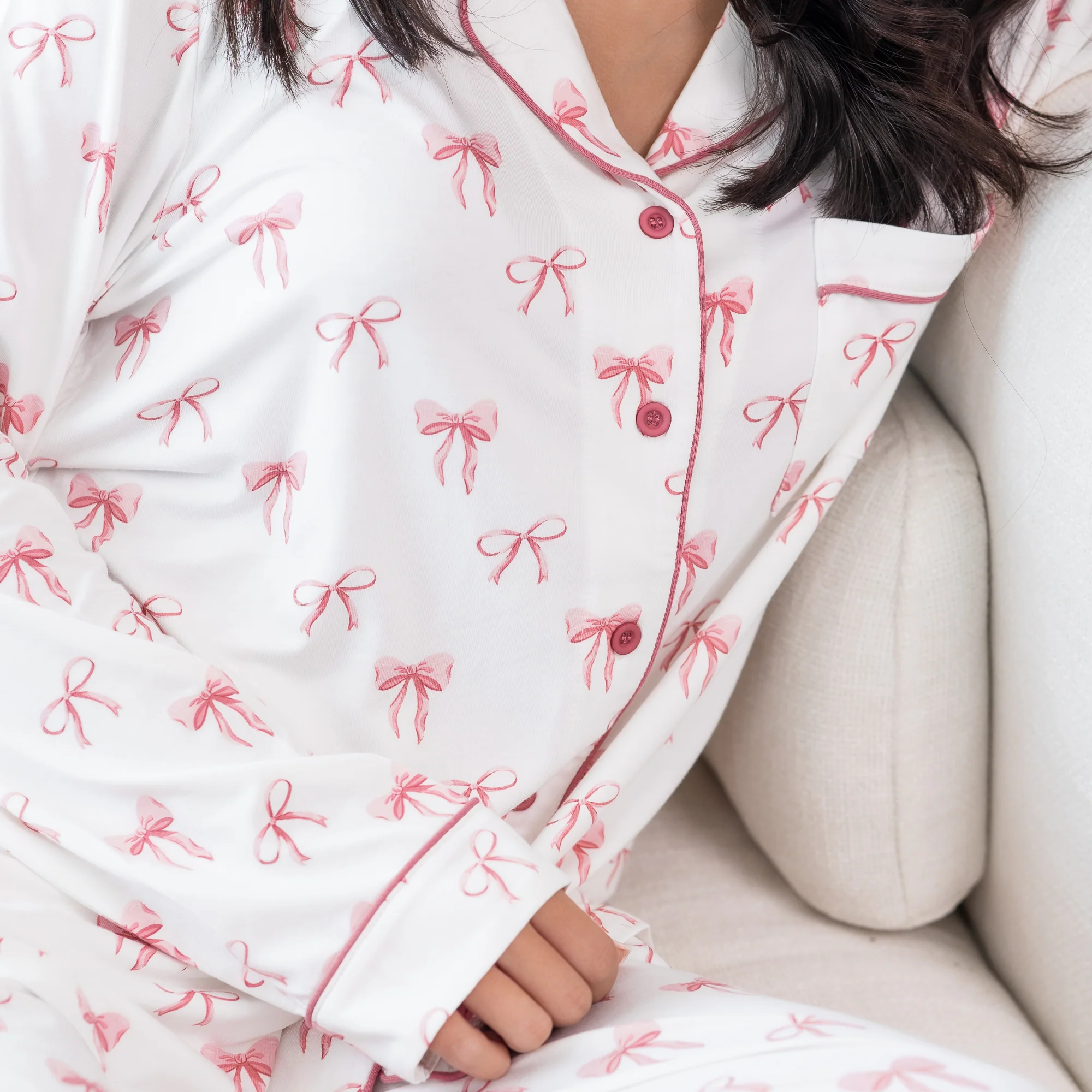 Long-Sleeved Women's Pajama Set in Bow - Image 4