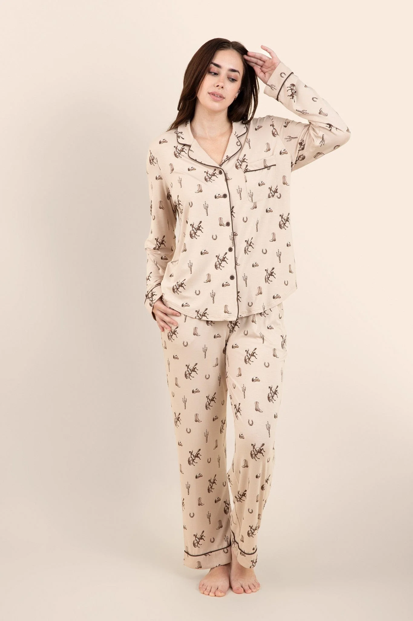 Long-Sleeved Women's Pajama Set in Classic Cowboy - Image 5