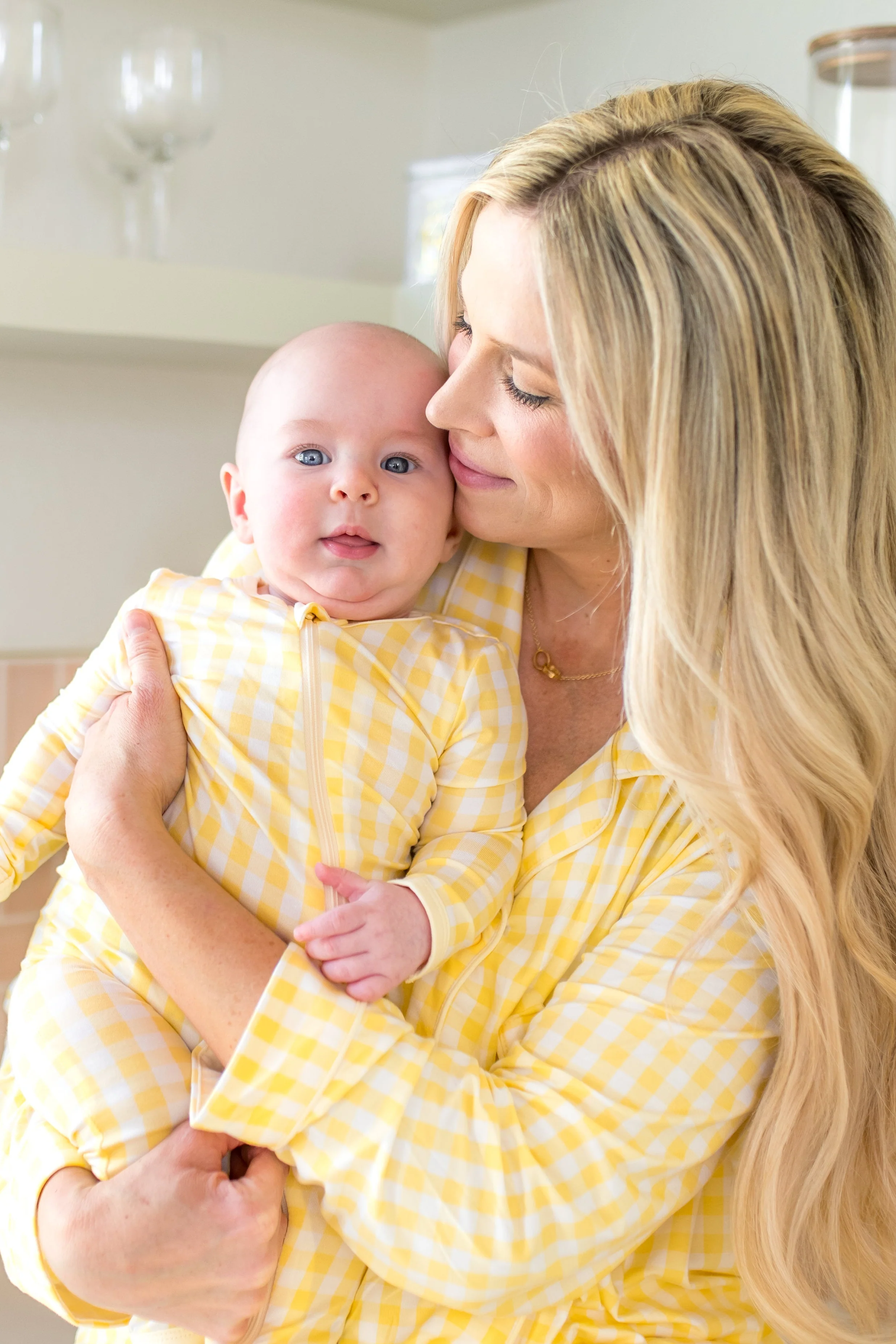 Long-Sleeved Women's Pajama Set in Gingham Chamomile - Image 3