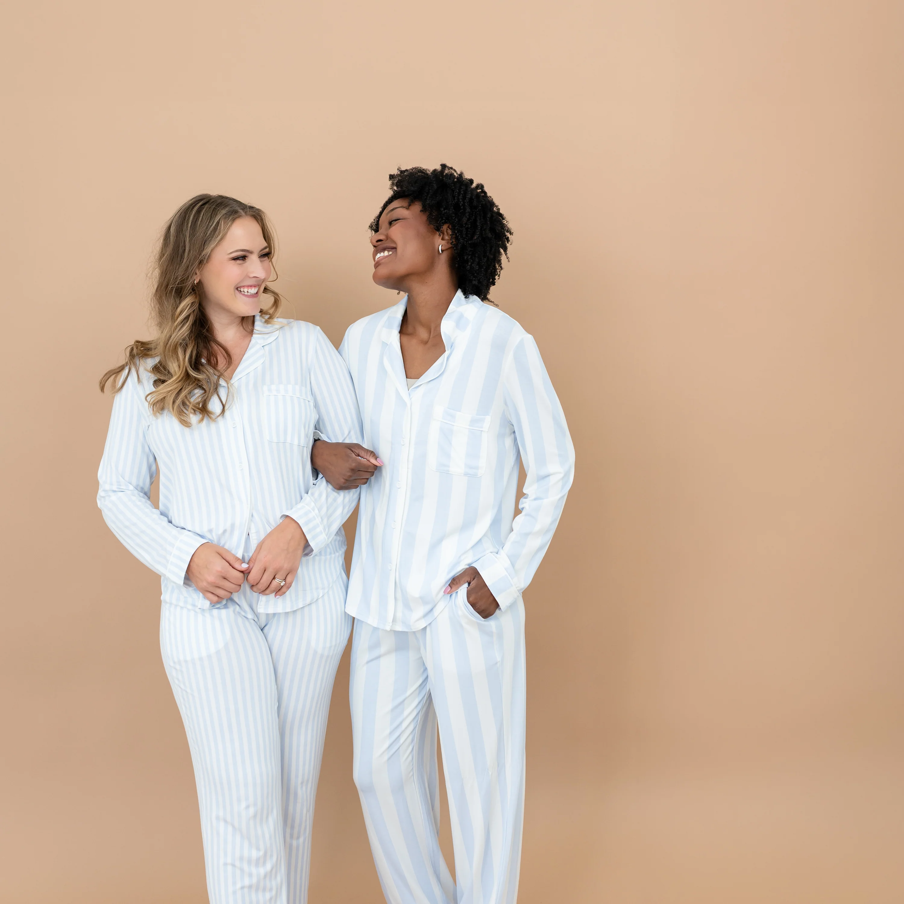 Long-Sleeved Women's Pajama Set in Small Mist Stripe with Cloud Trim - Image 4
