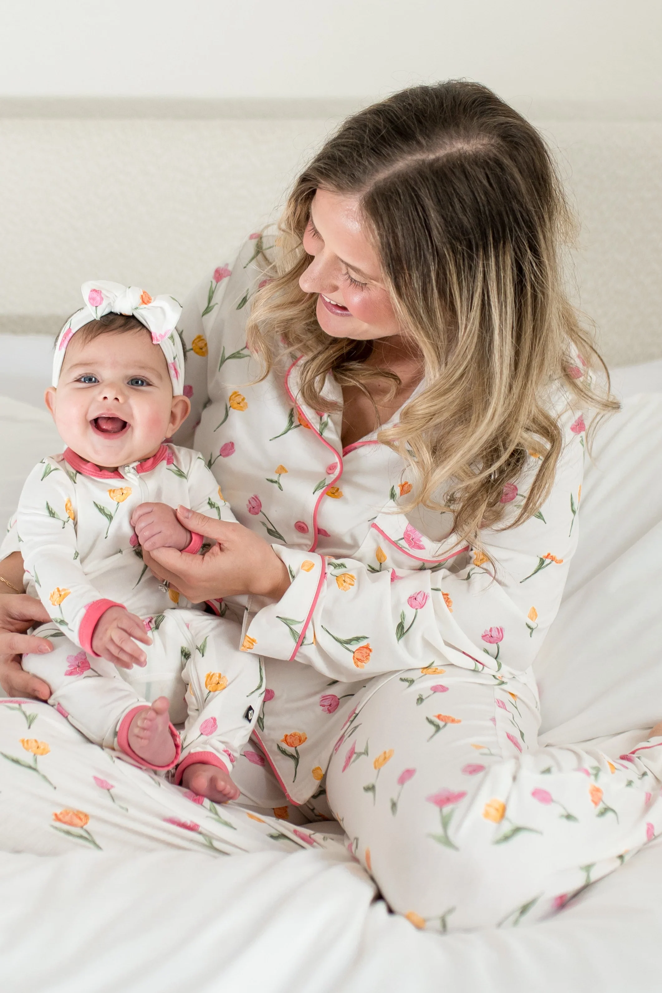 Long-Sleeved Women's Pajama Set in Tulip - Image 2