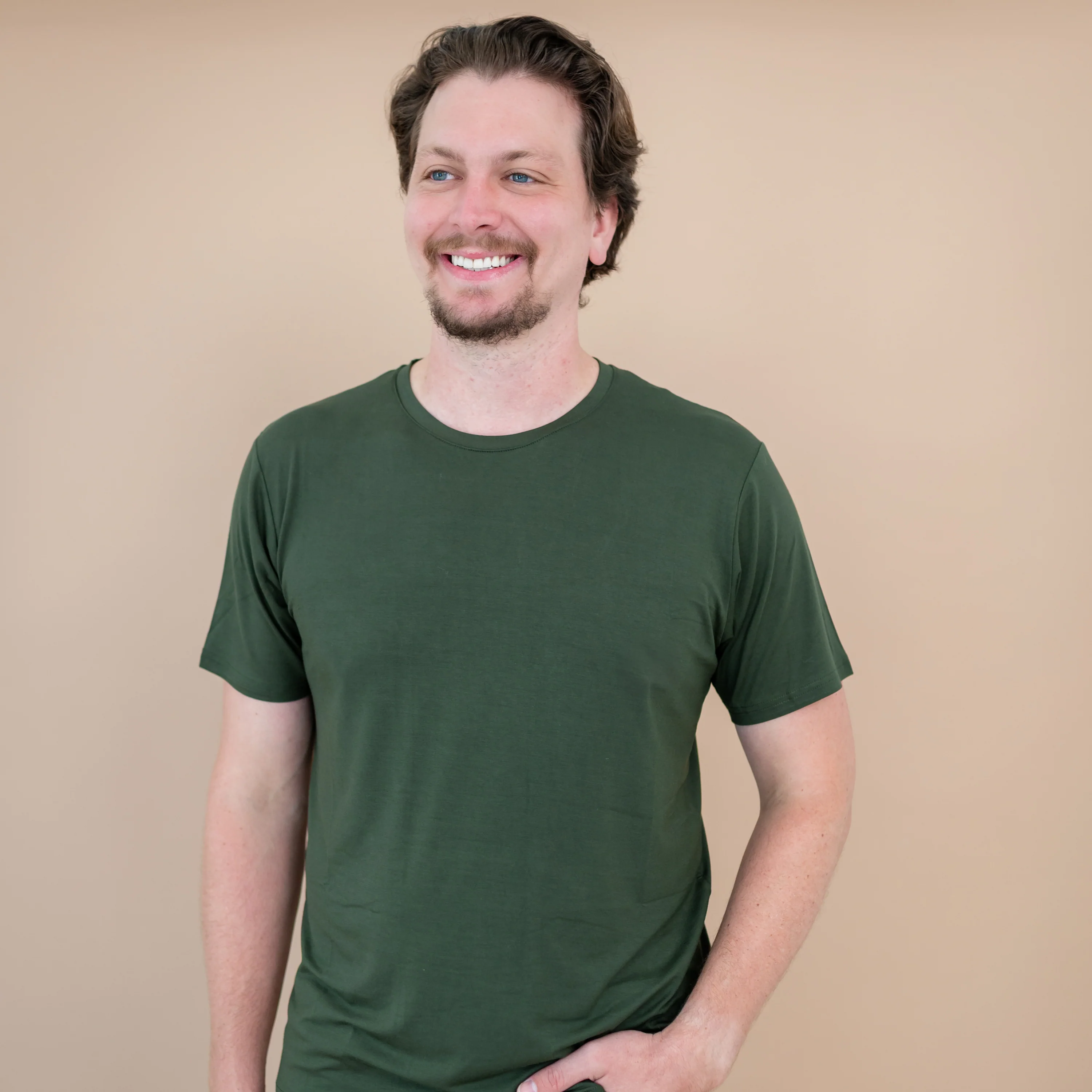 Men's Crew Neck Tee in Fir - Image 3