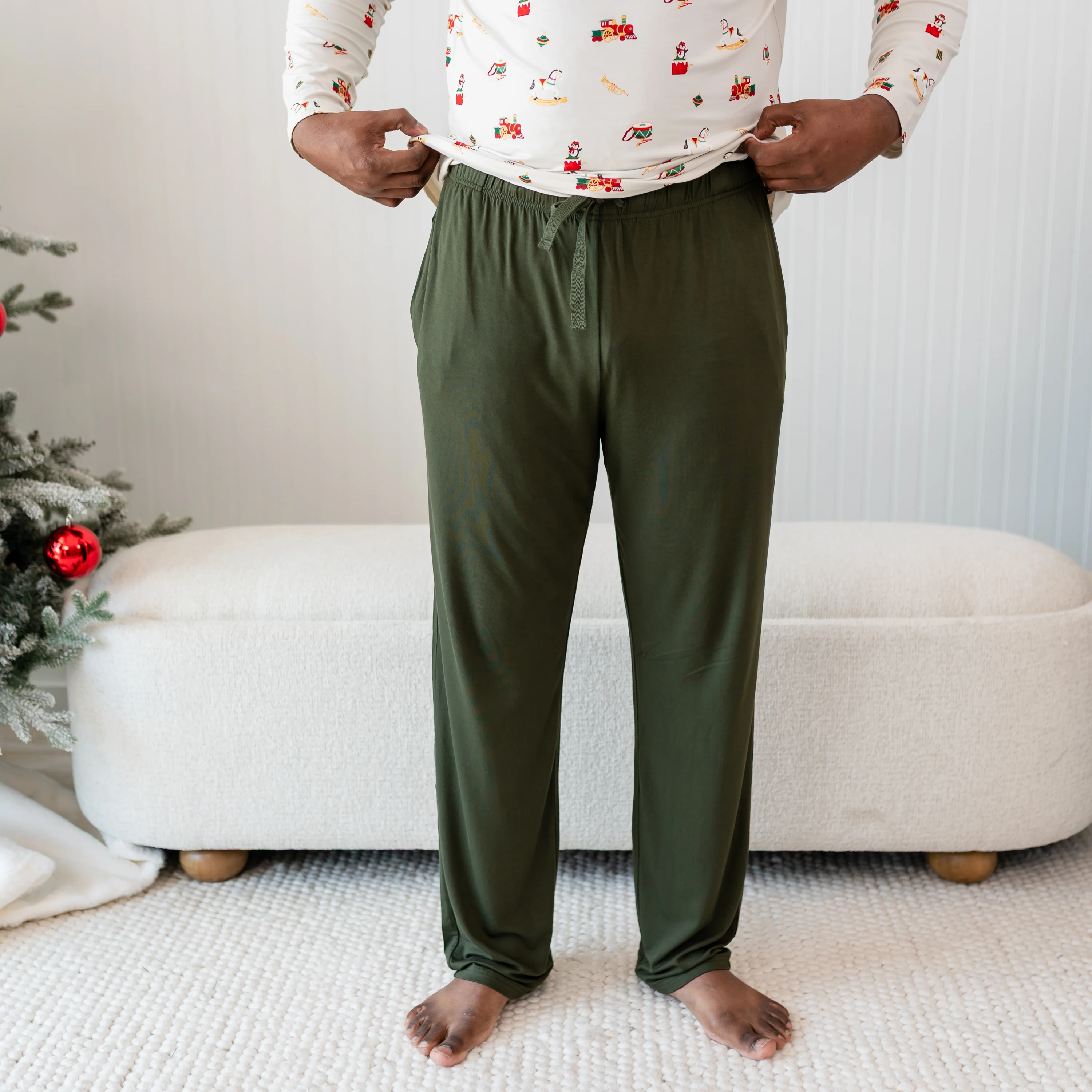Men's Lounge Pants in Fir - Image 4