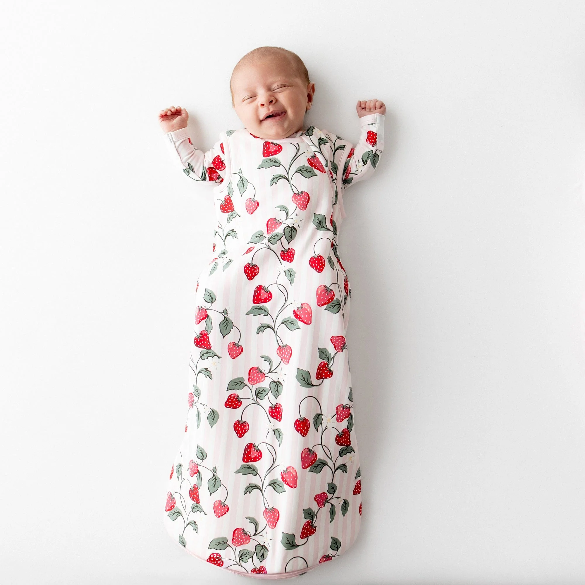 Sleep Bag in Strawberry Fields 1.0 - Image 3