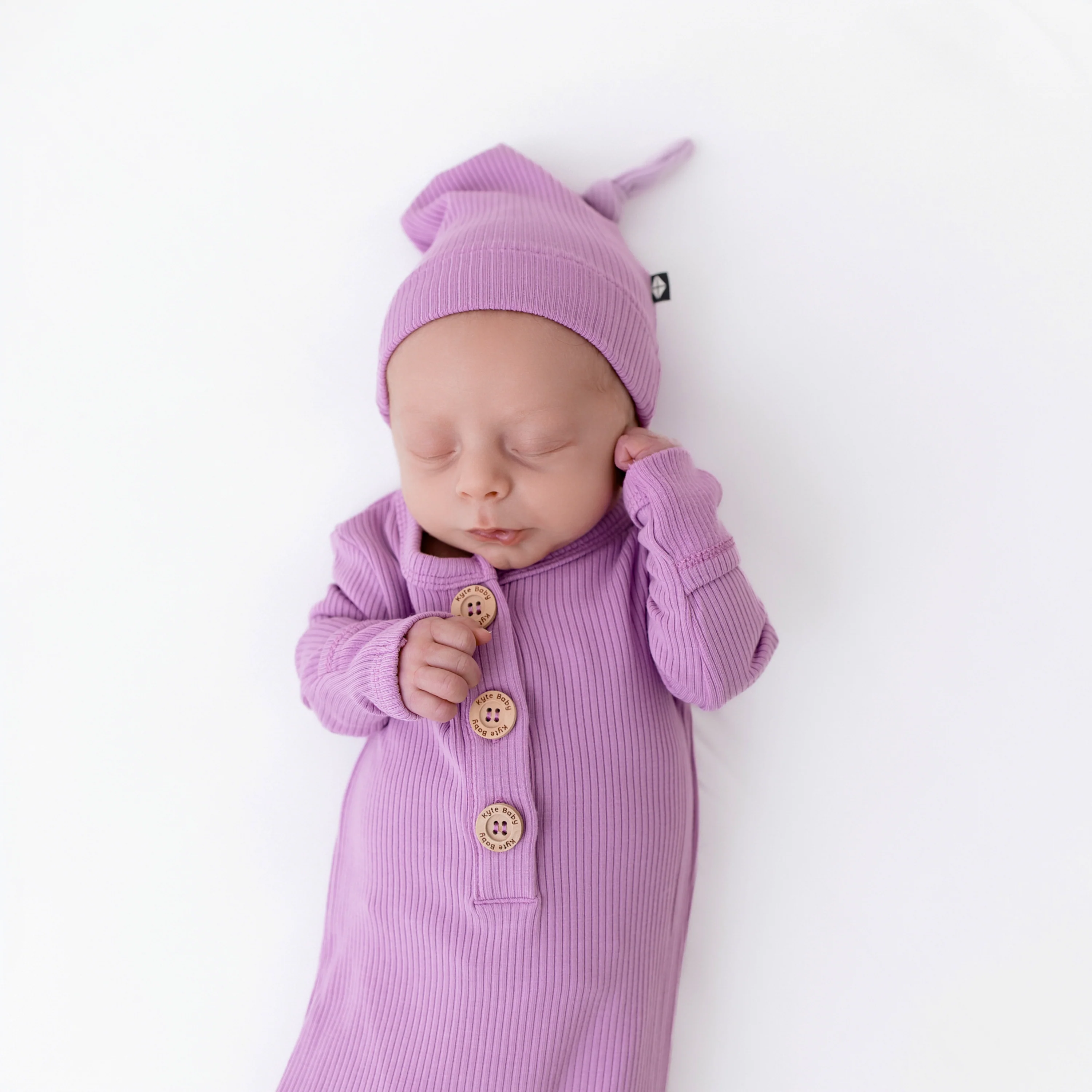 Ribbed Knotted Gown with Hat Set in Poi - Image 3