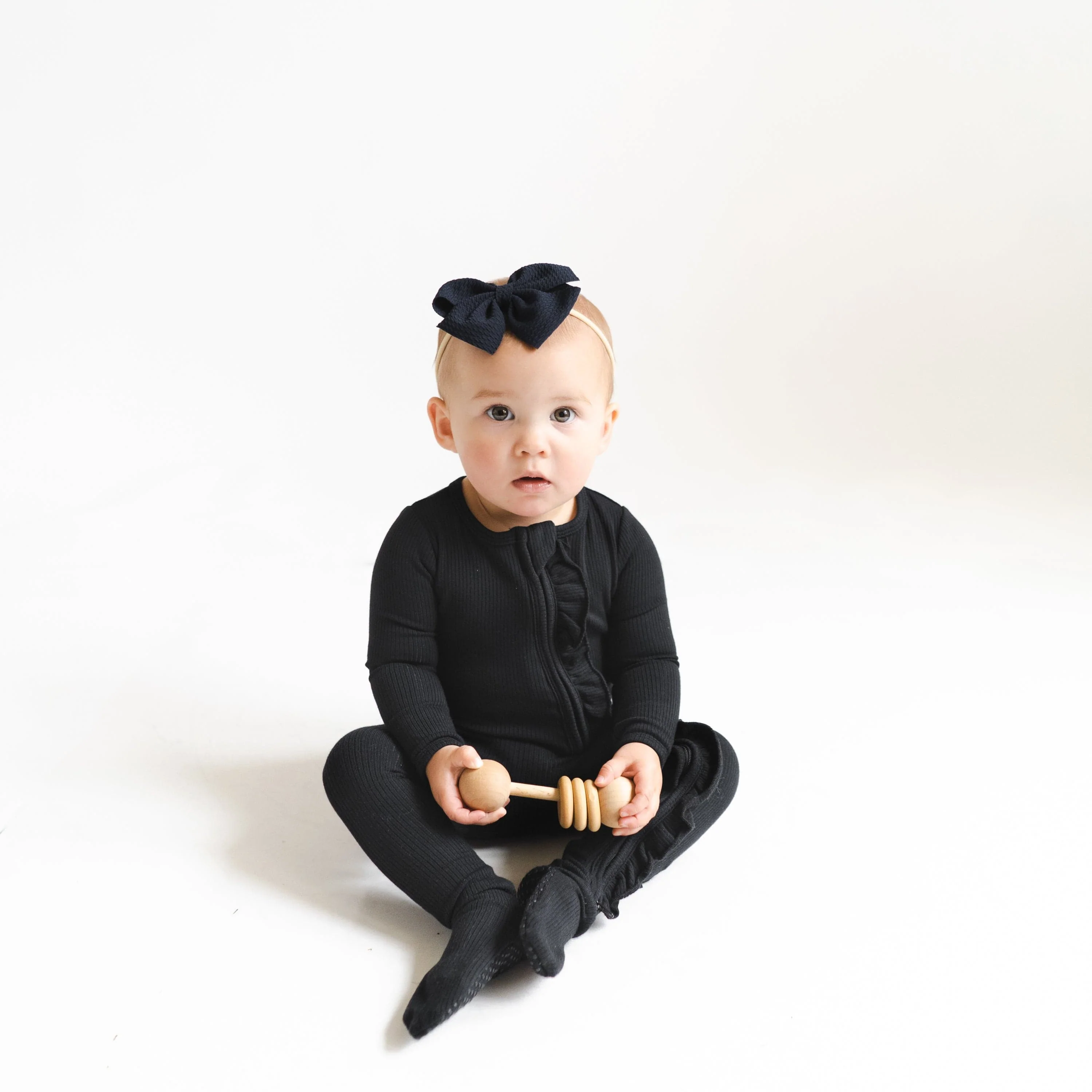 Ribbed Ruffle Zipper Footie in Midnight - Image 4
