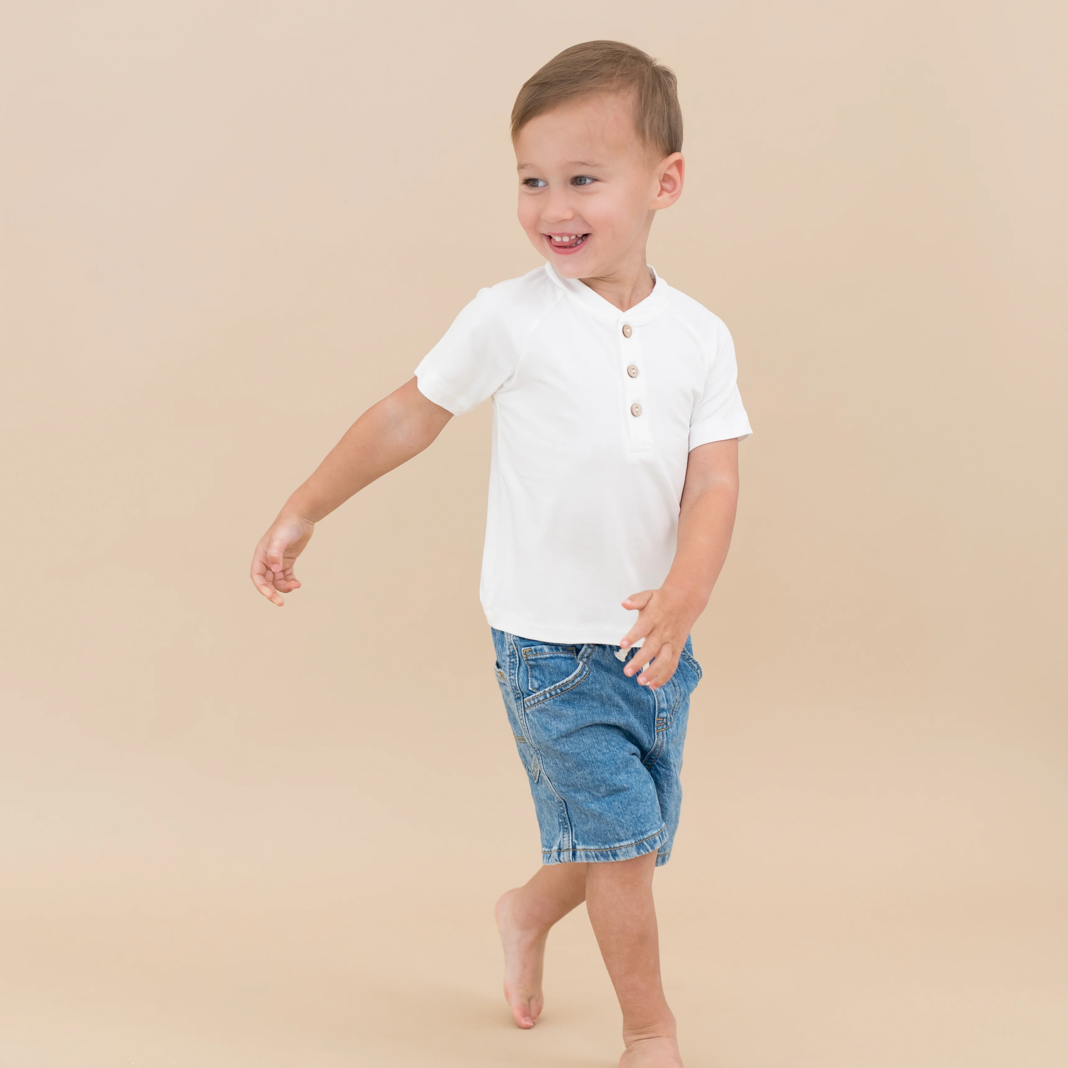 Short Sleeve Toddler Henley Tee in Cloud - Image 3