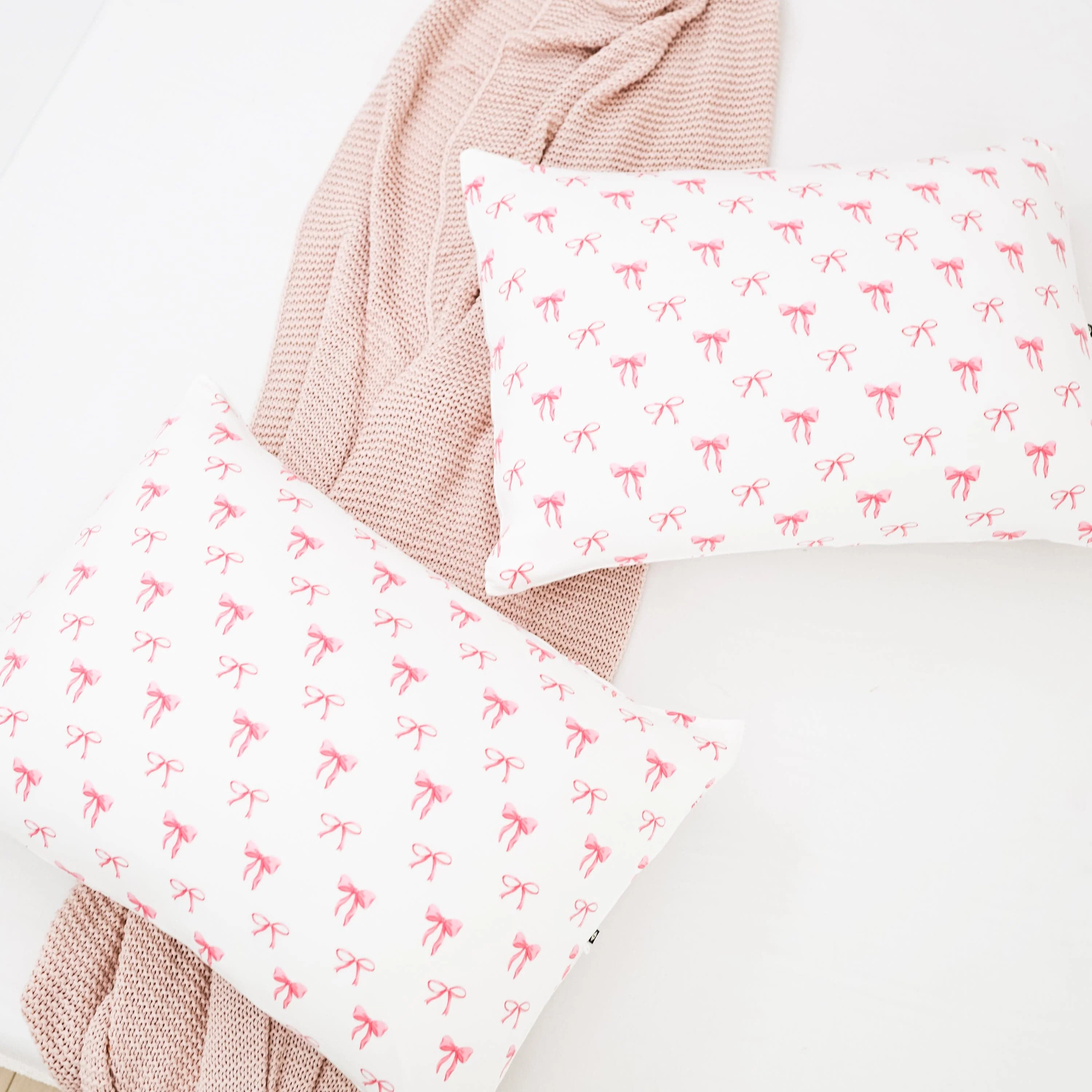 Standard Pillowcase in Bow - Image 2