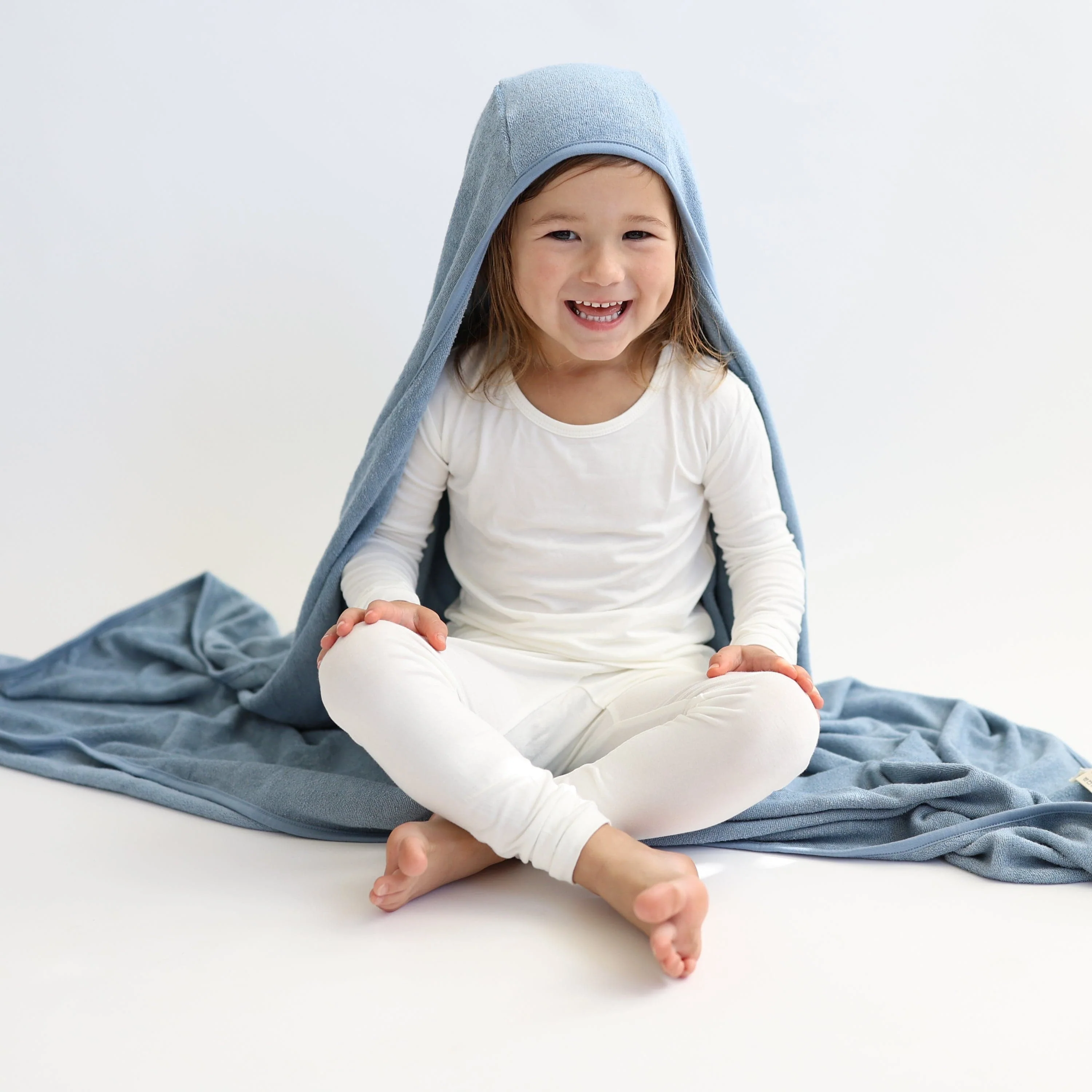 Toddler Hooded Bath Towel in Slate - Image 4