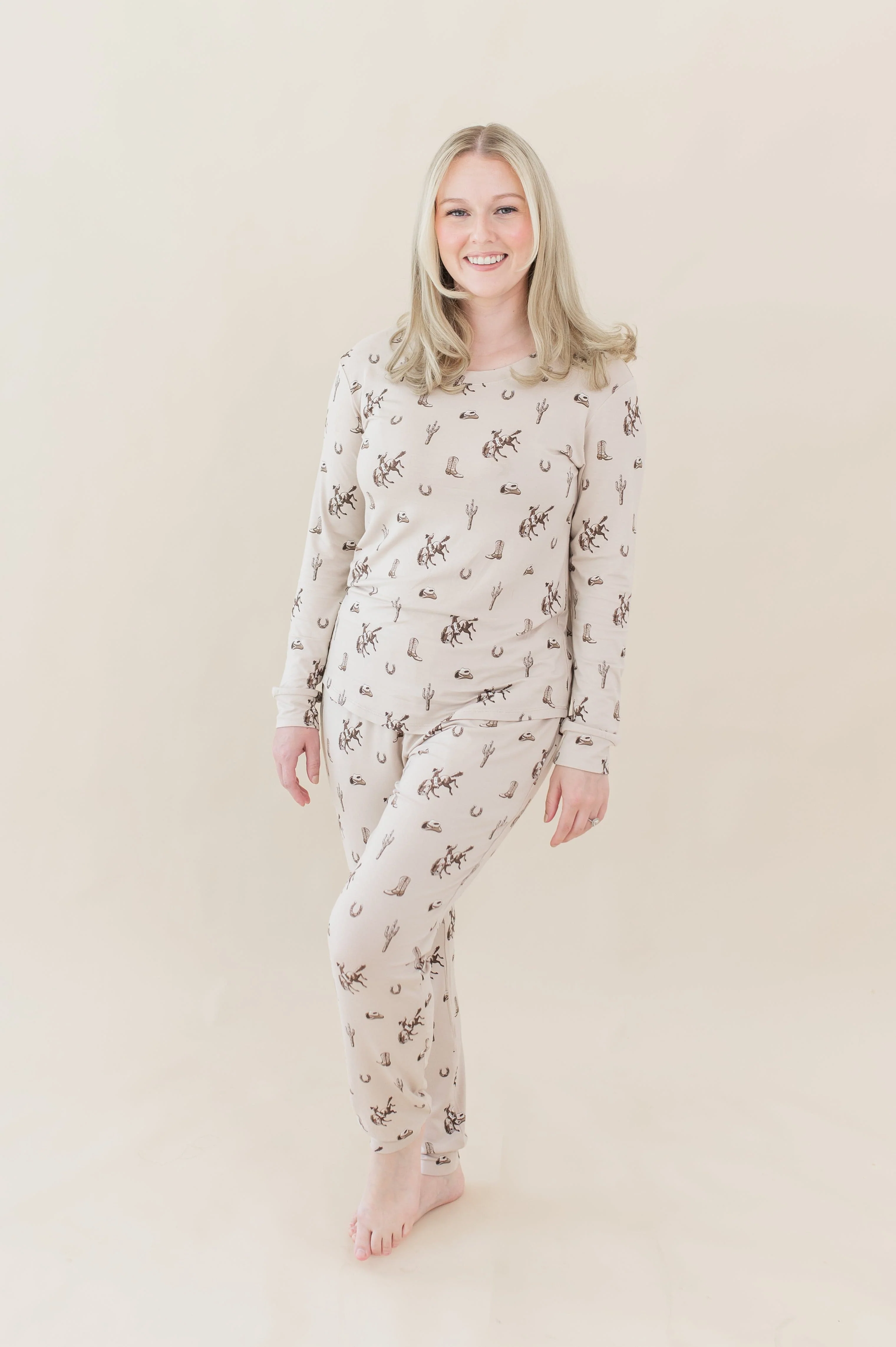 Women's Jogger Pajama Set in Classic Cowboy - Image 3
