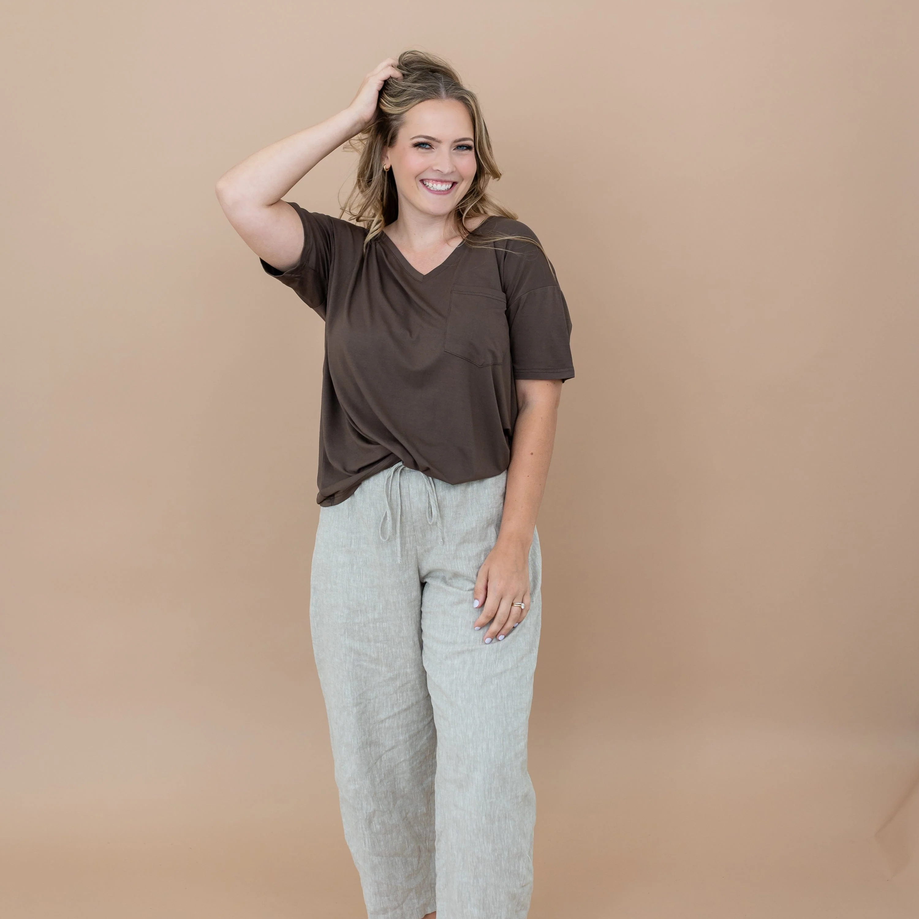 Women’s Relaxed Fit V-Neck in Espresso - Image 2