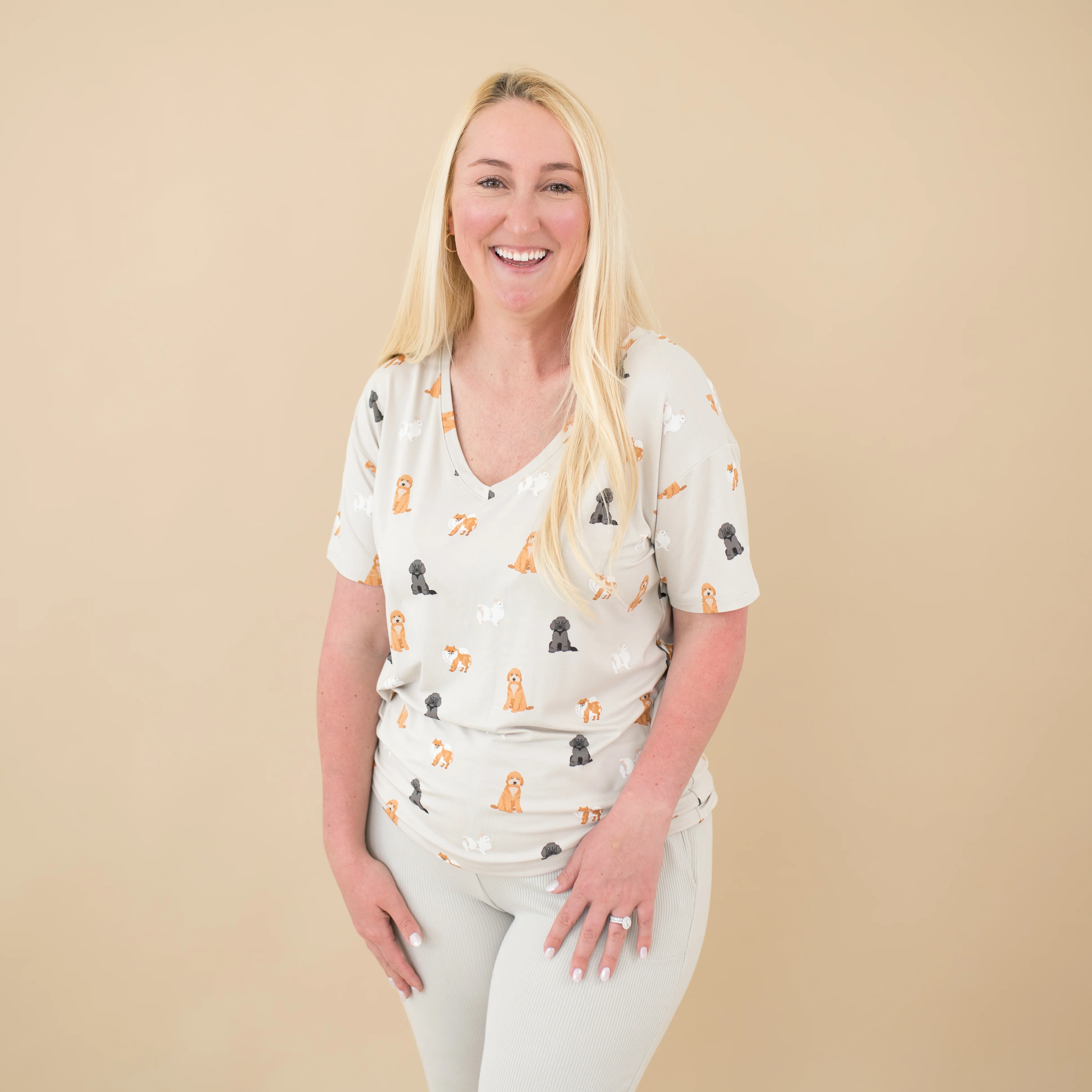 Women’s Relaxed Fit V-Neck in Fluffy Dog - Image 4