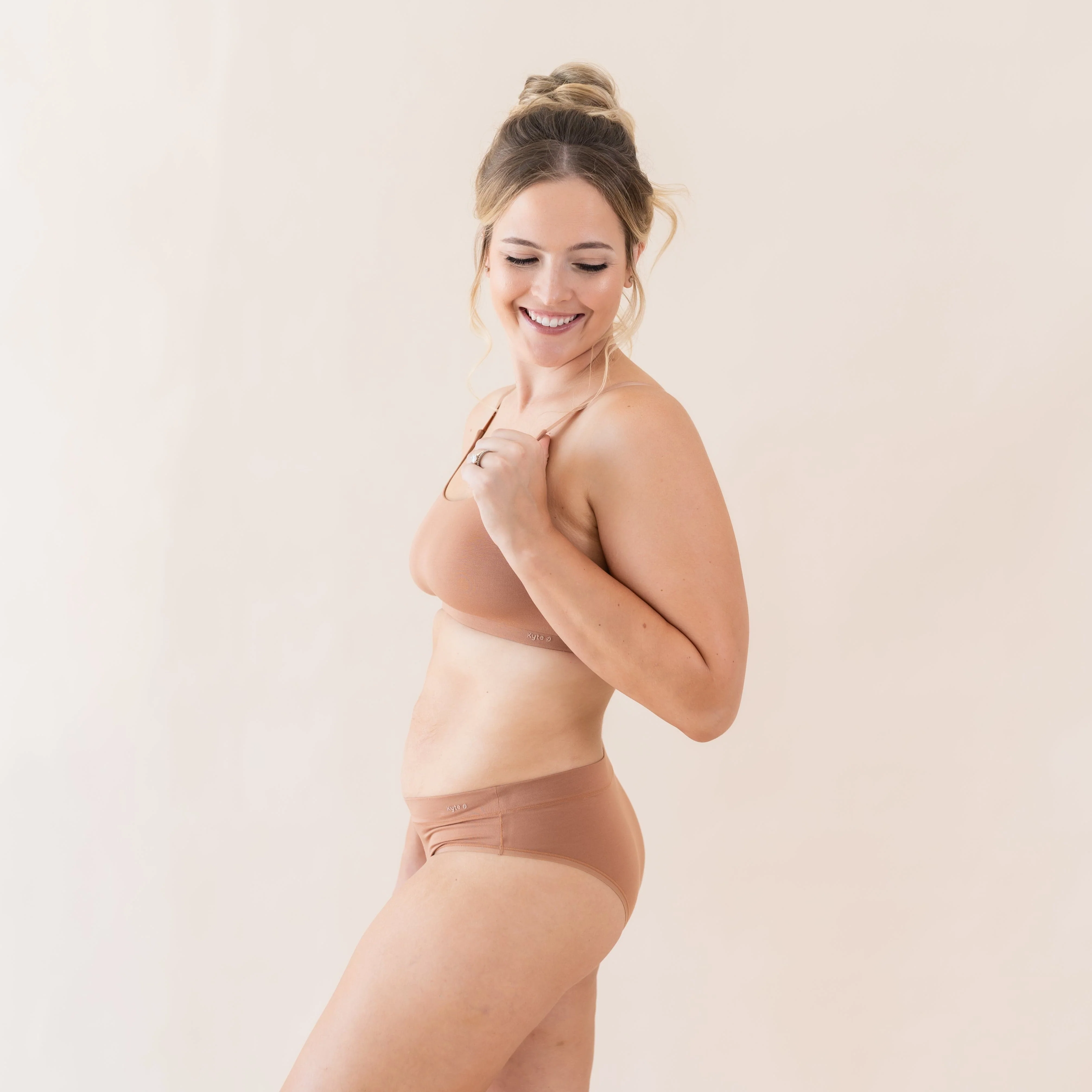 Women's Cheekini in Latte - Image 3