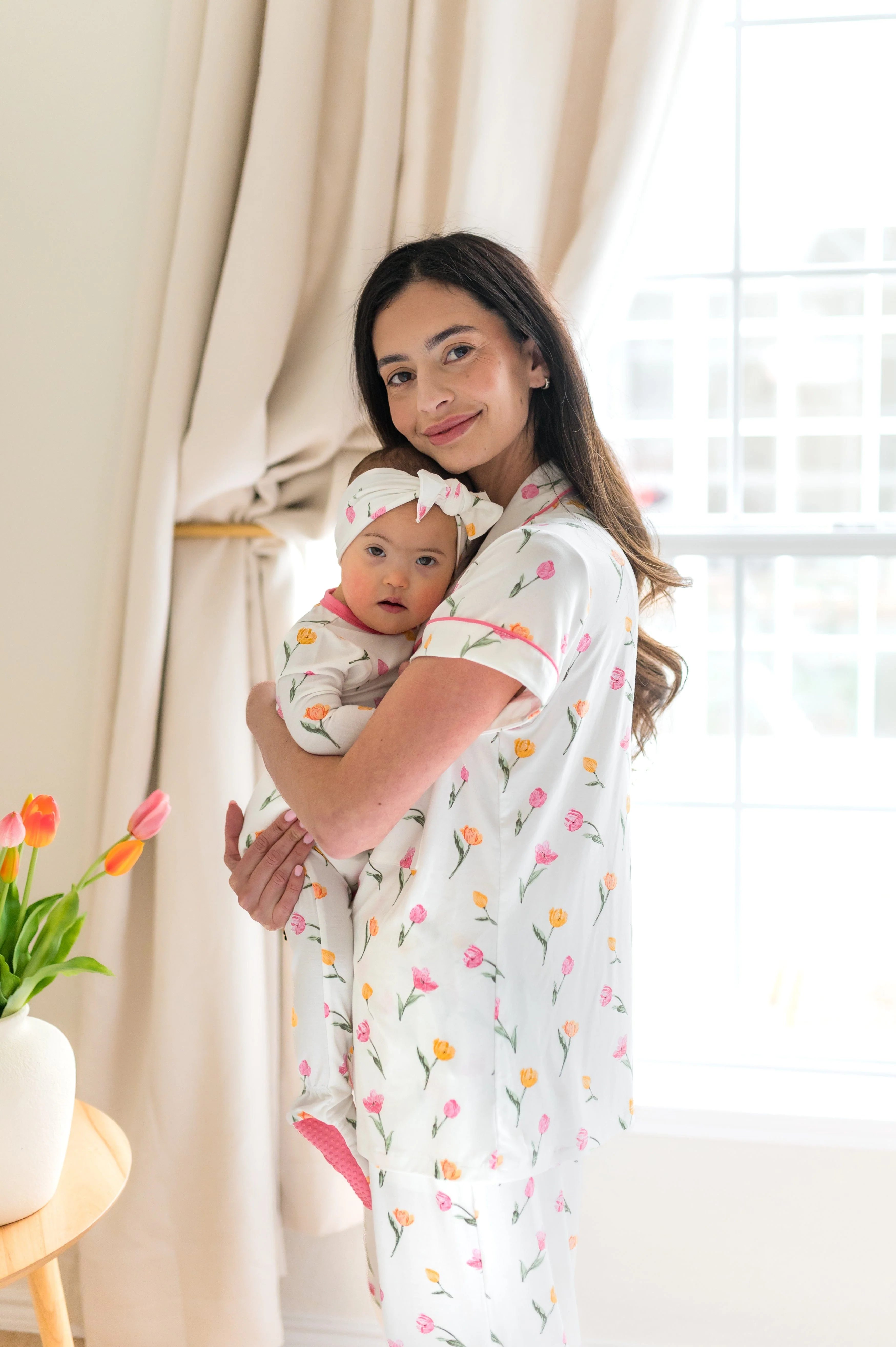 Women's Short Sleeve Cropped Pajama Set in Tulip - Image 2