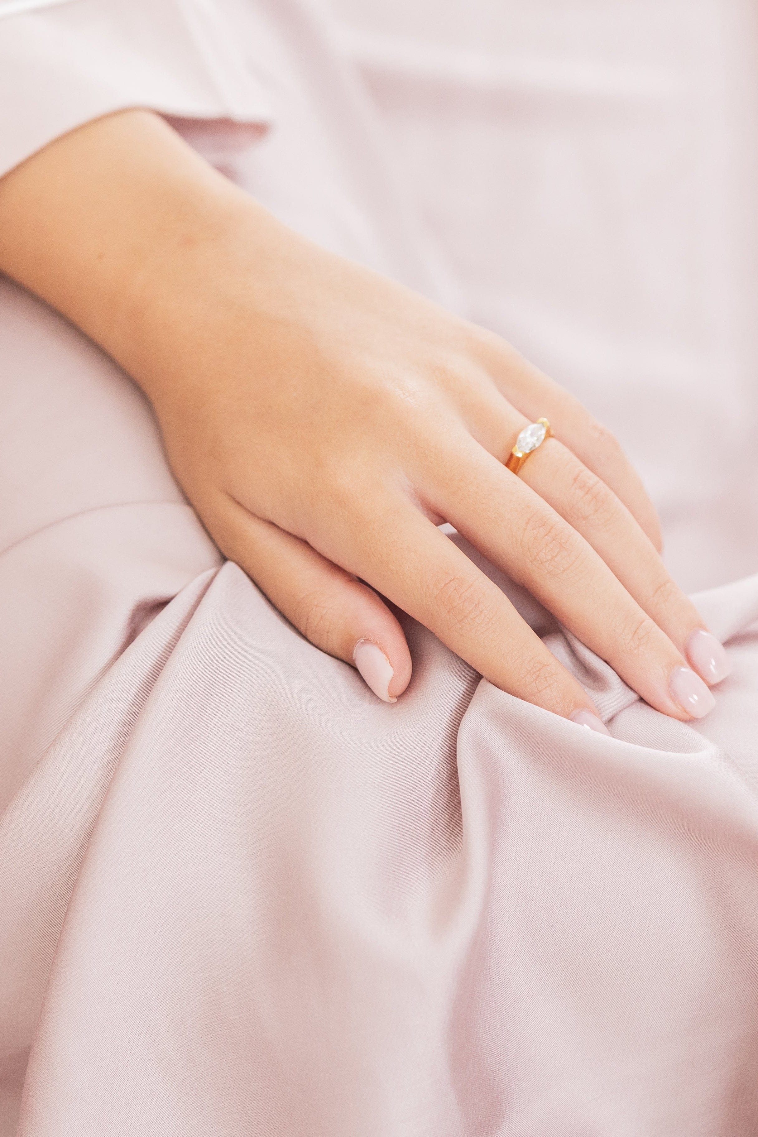 Bamboo Sateen Sheet Set in Rose Quartz - Image 3