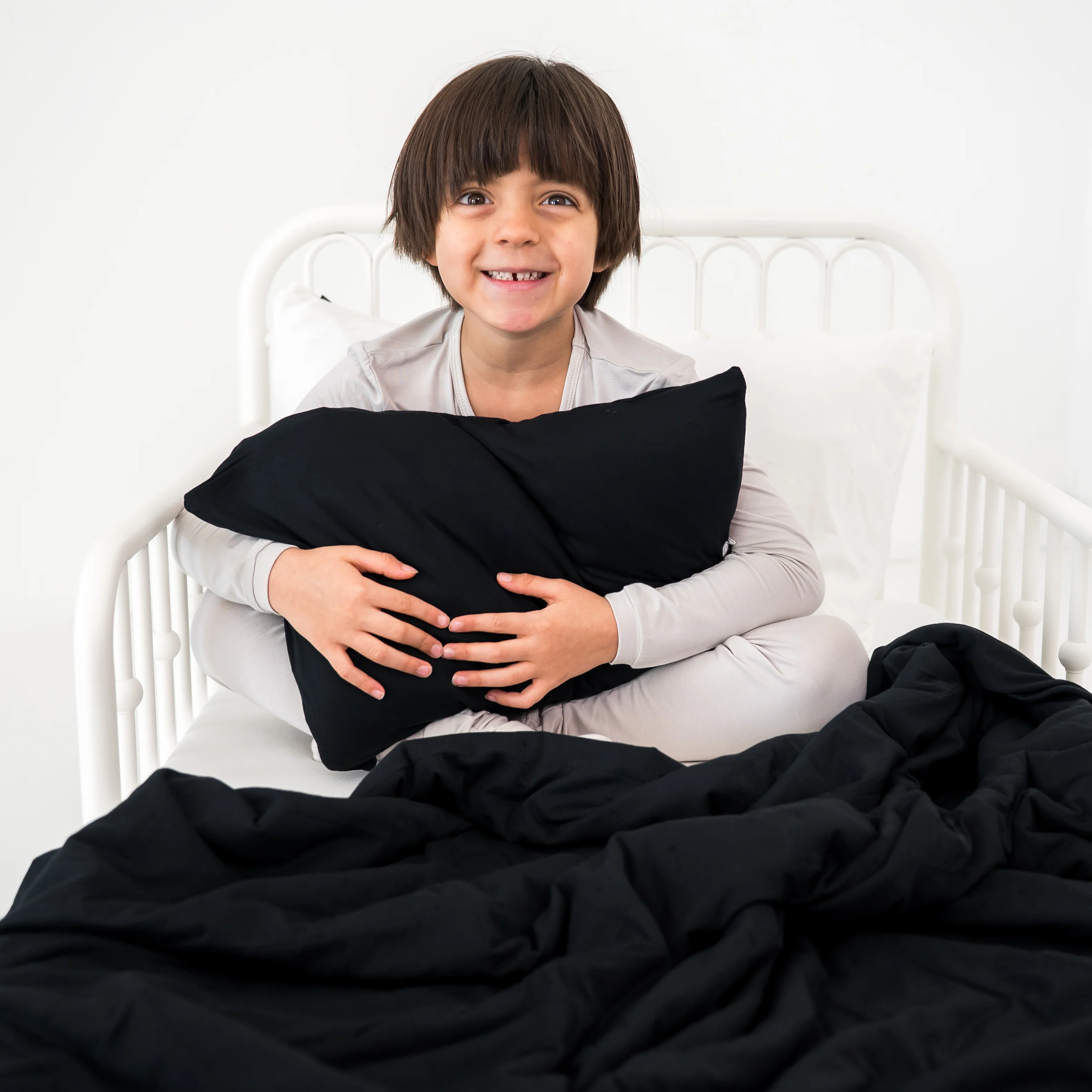 Youth Blanket in Midnight 2.5 - Image 4